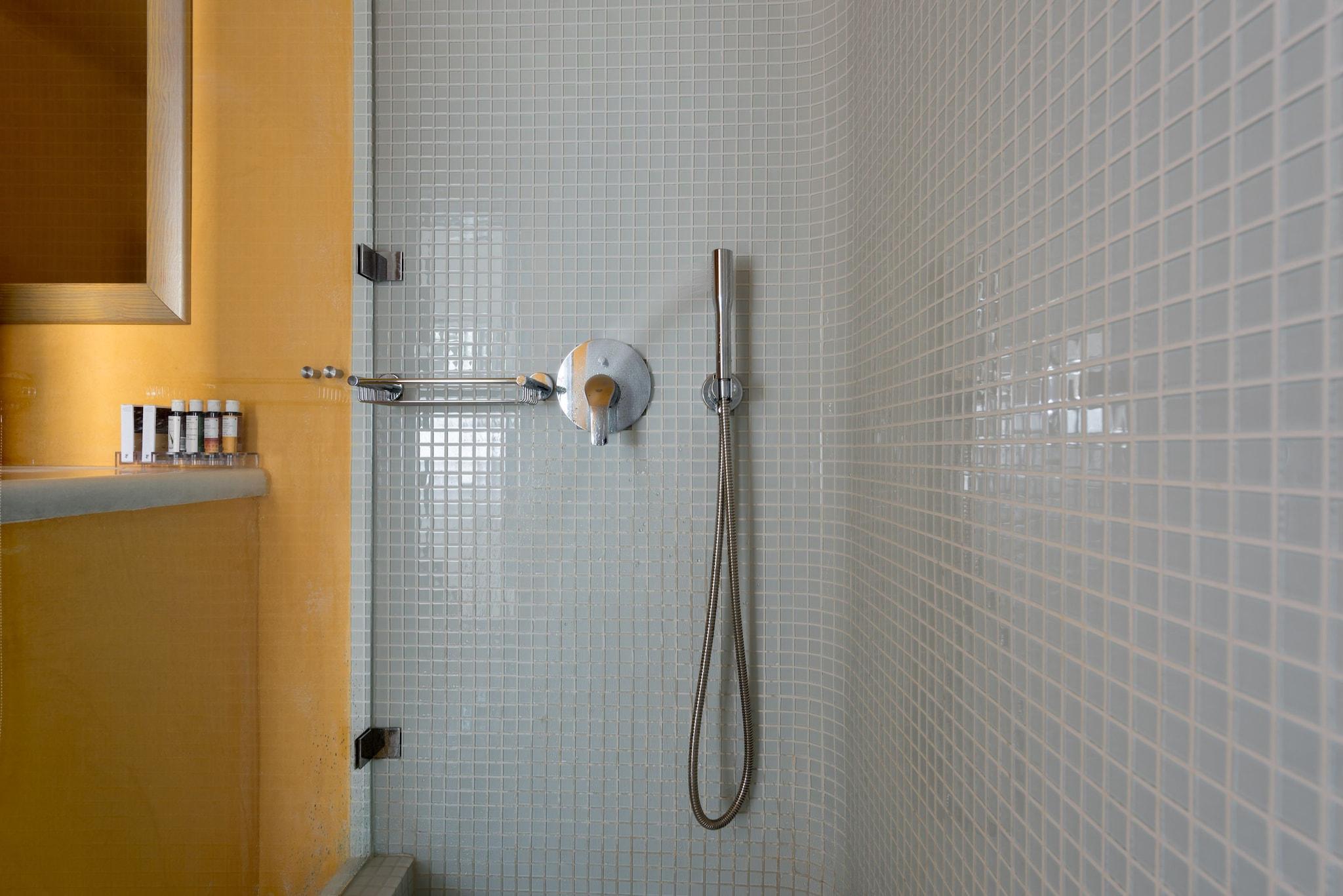 Suite Sea View King Bed