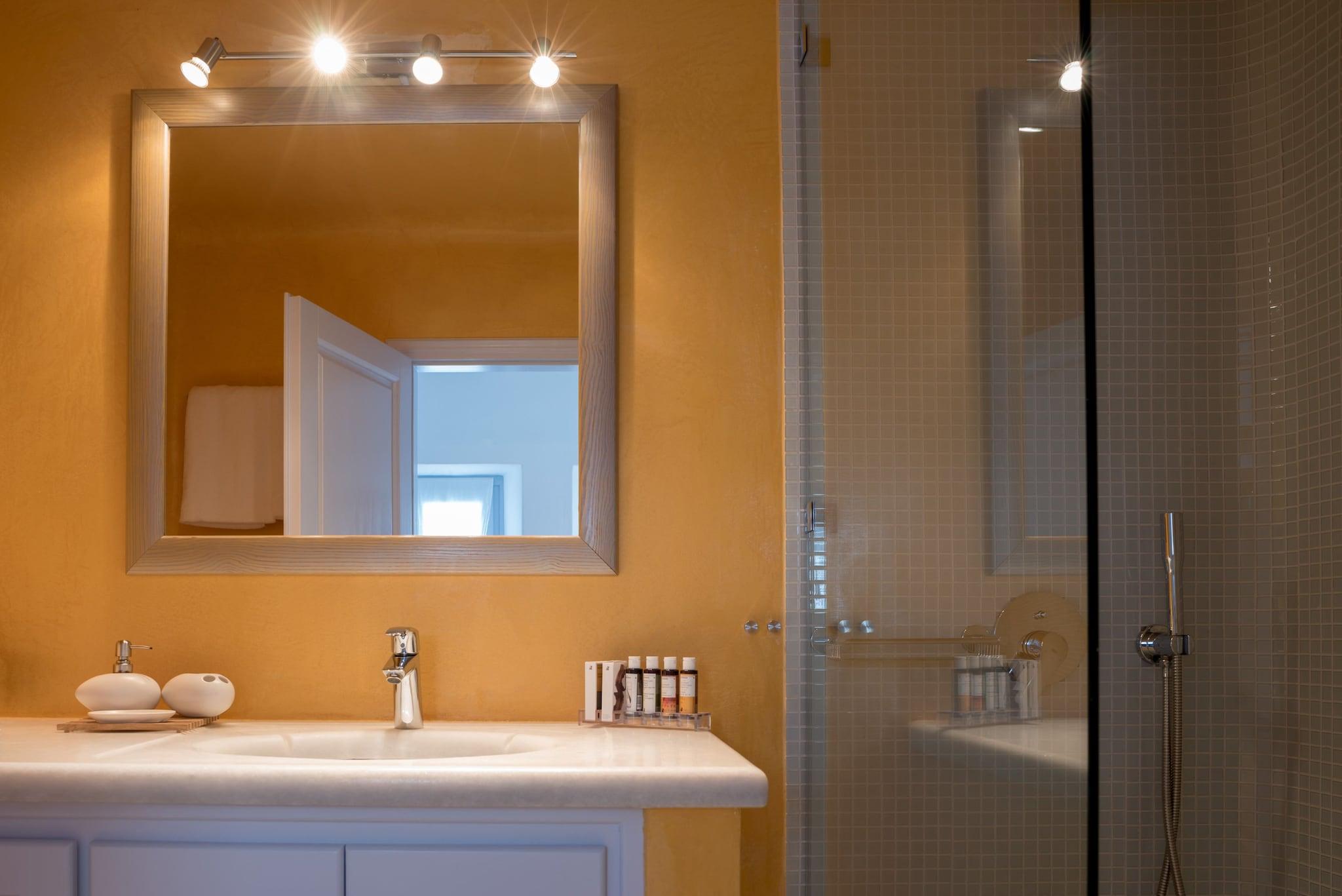 Suite Sea View King Bed