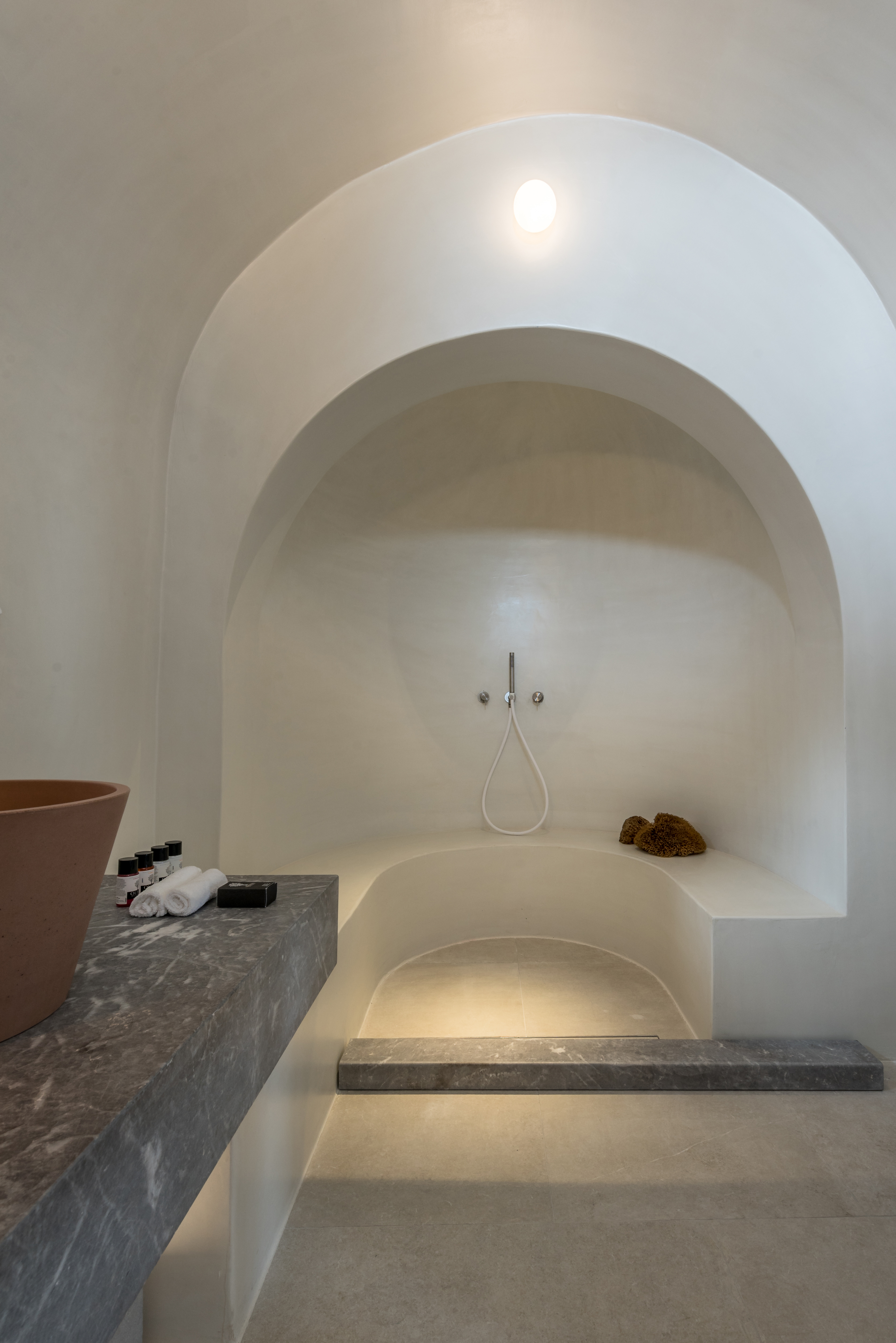 Apartment Capacity 4