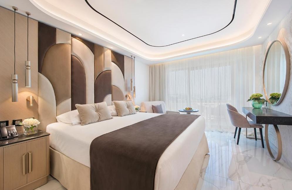 Double or Twin Standard