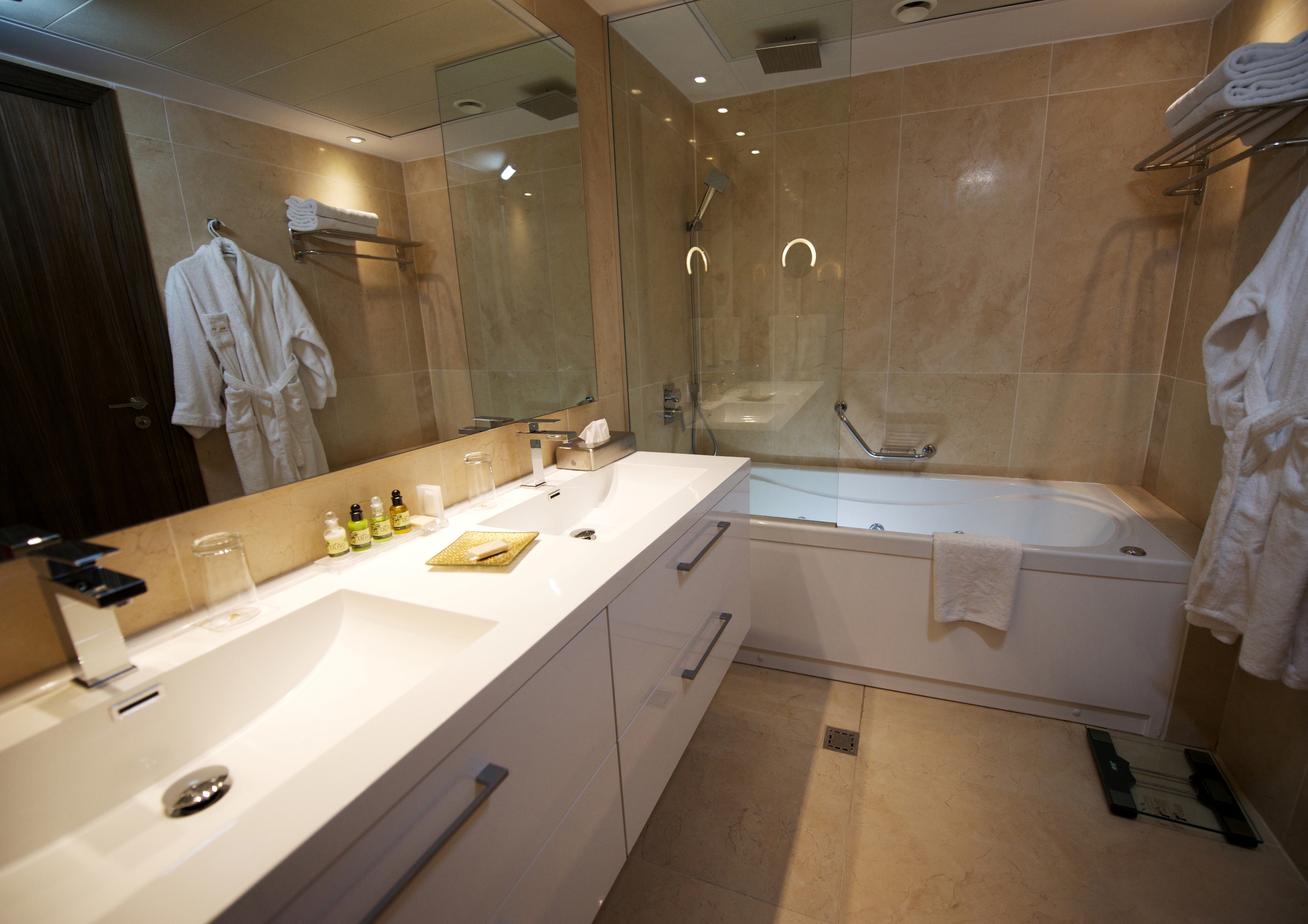 Double or Twin Deluxe Sea View