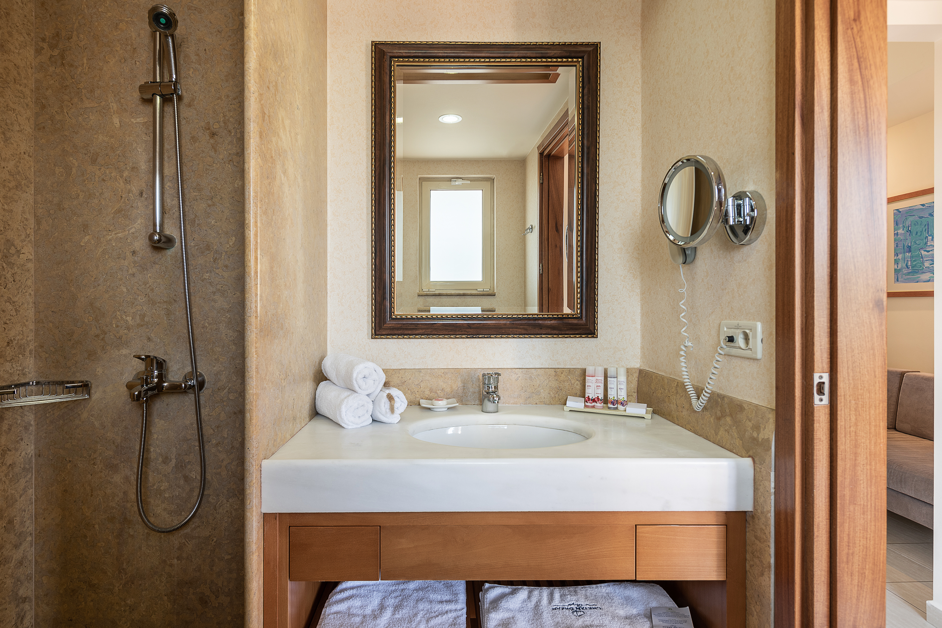 Double or Twin Sea View