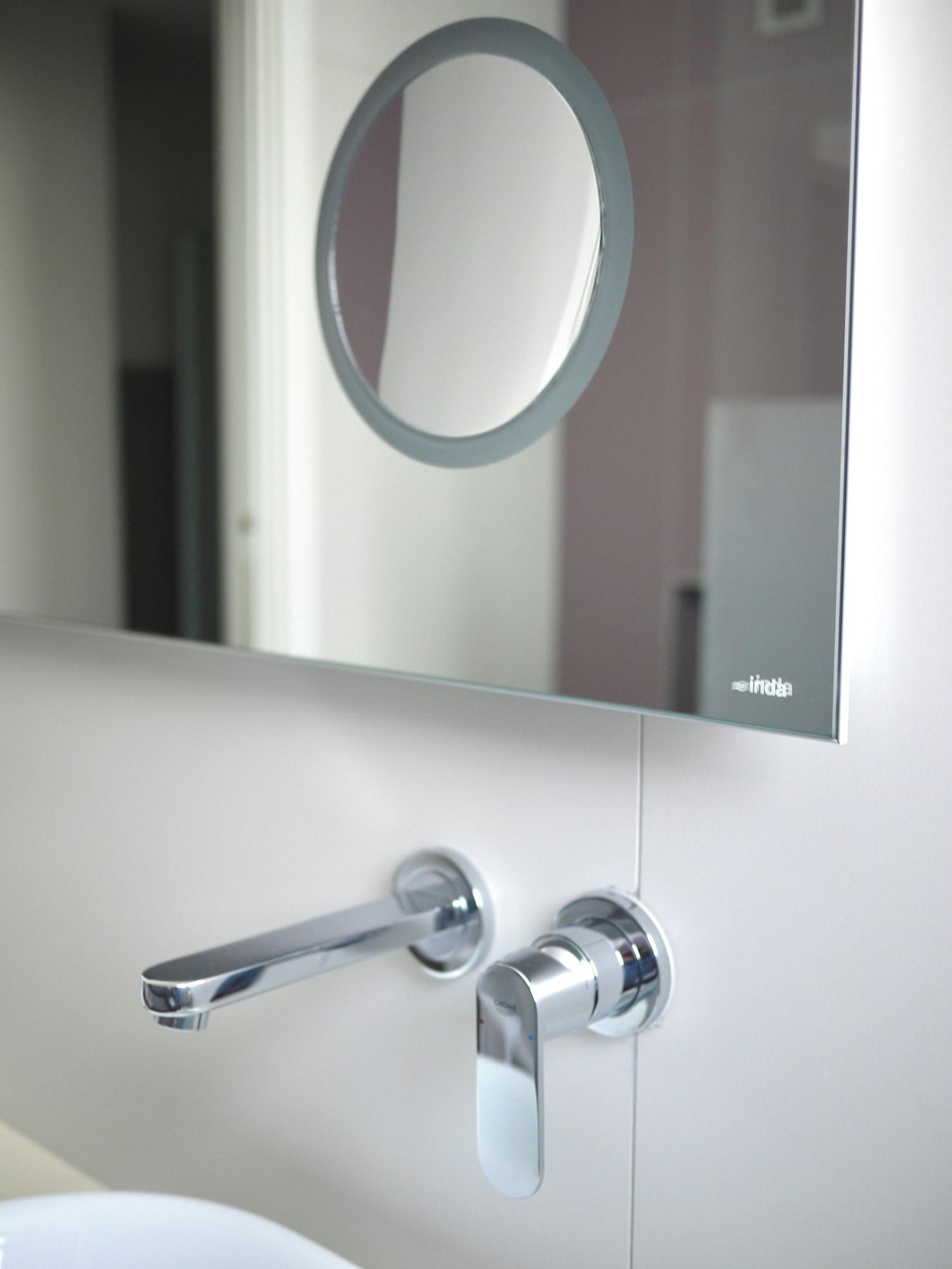 Double or Twin Deluxe King Bed