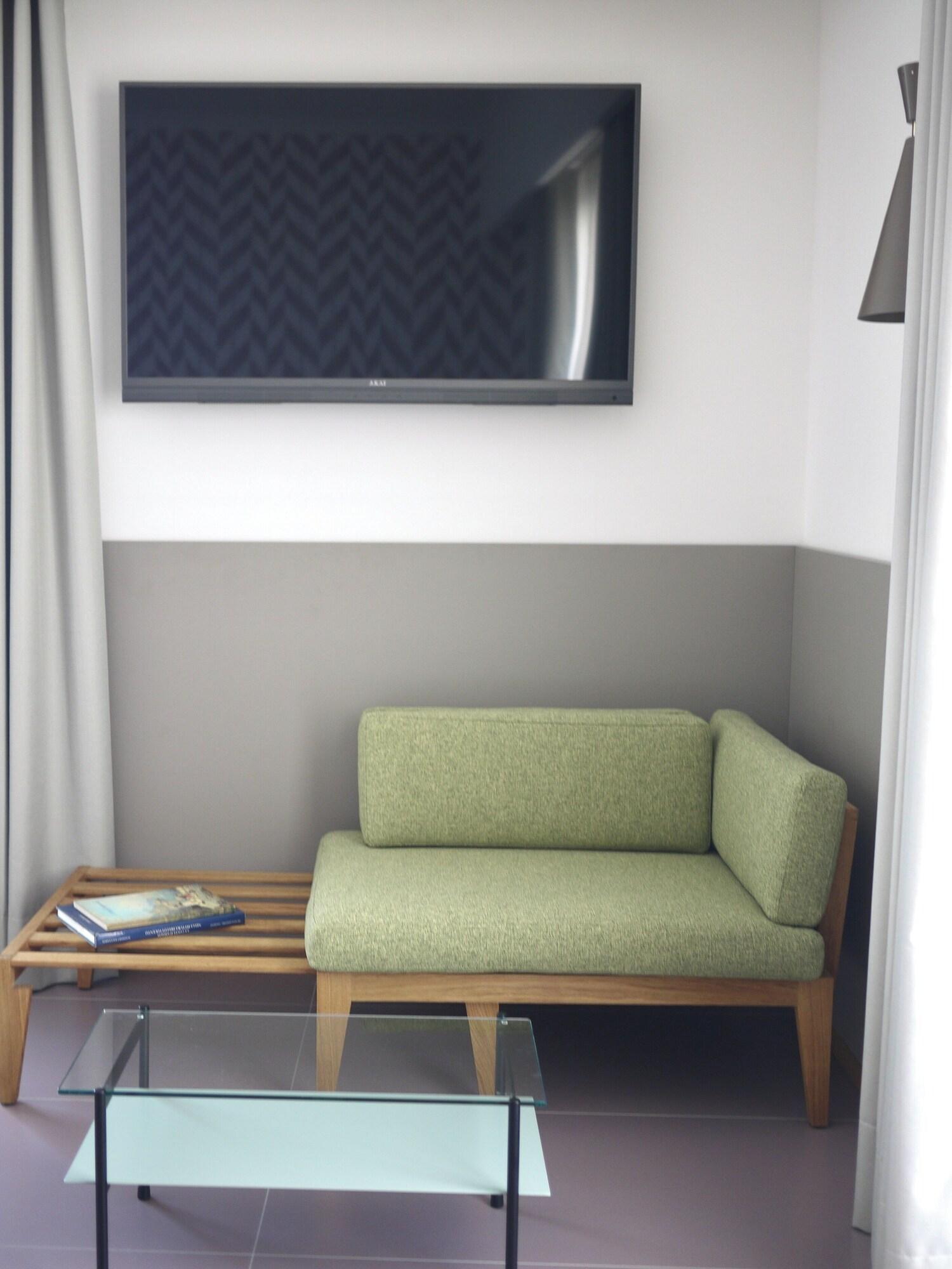 Triple with Double Bed