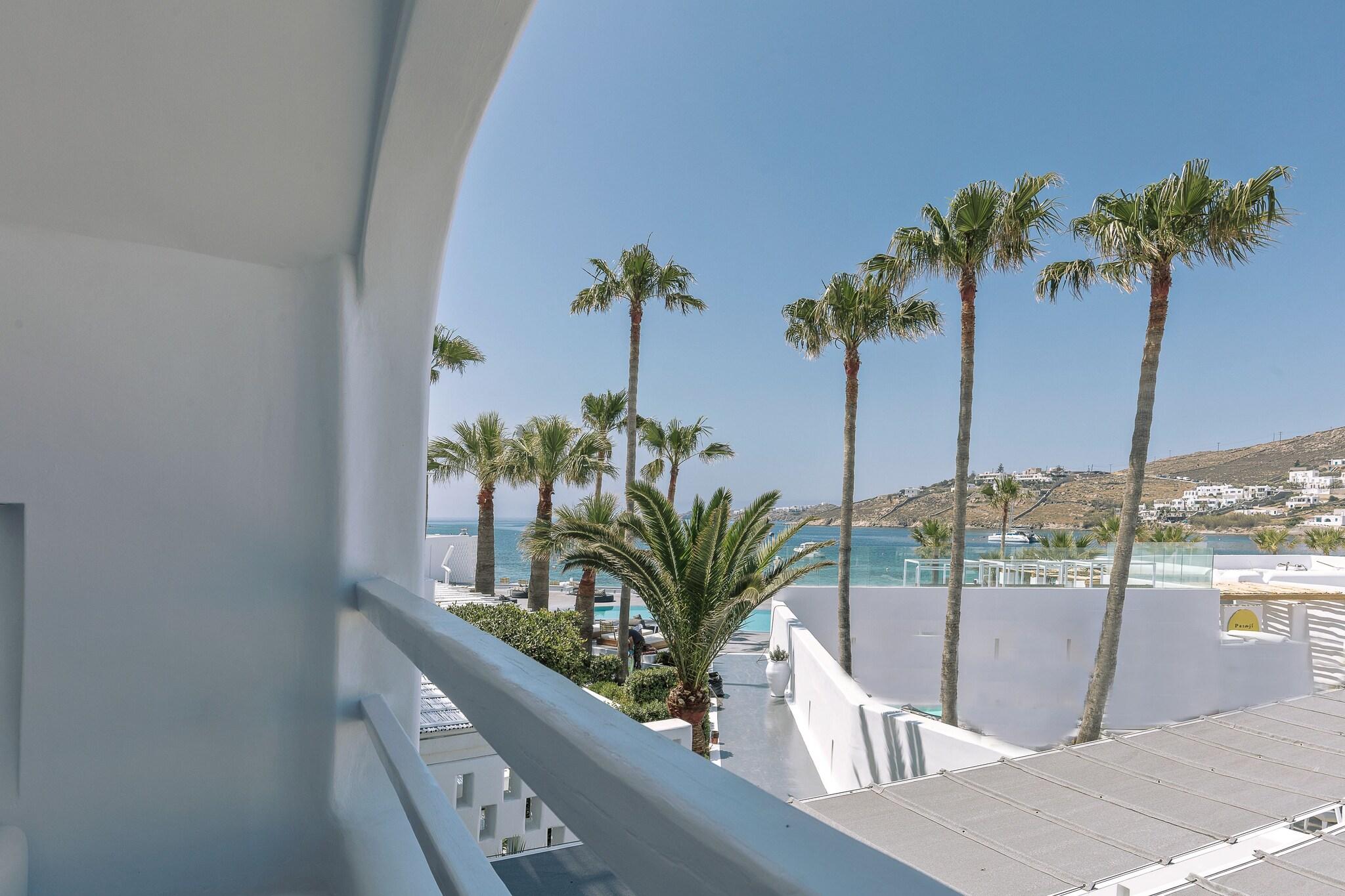 Double Partial Sea View