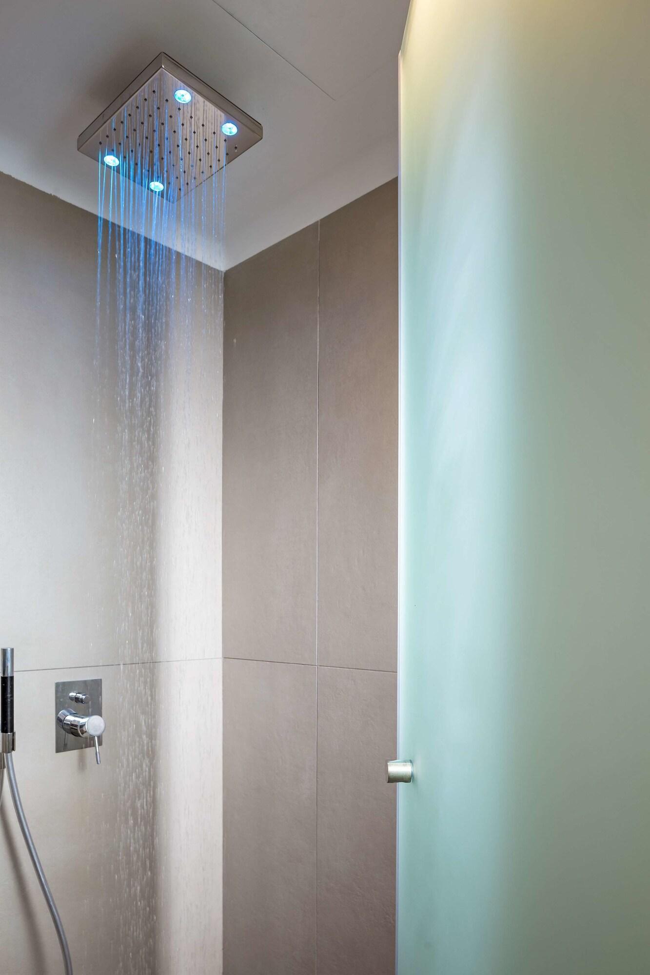 Double Partial Sea View