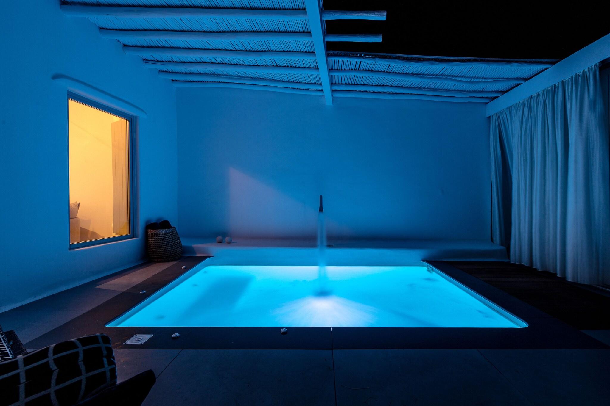 Suite Beach Front with Private Pool