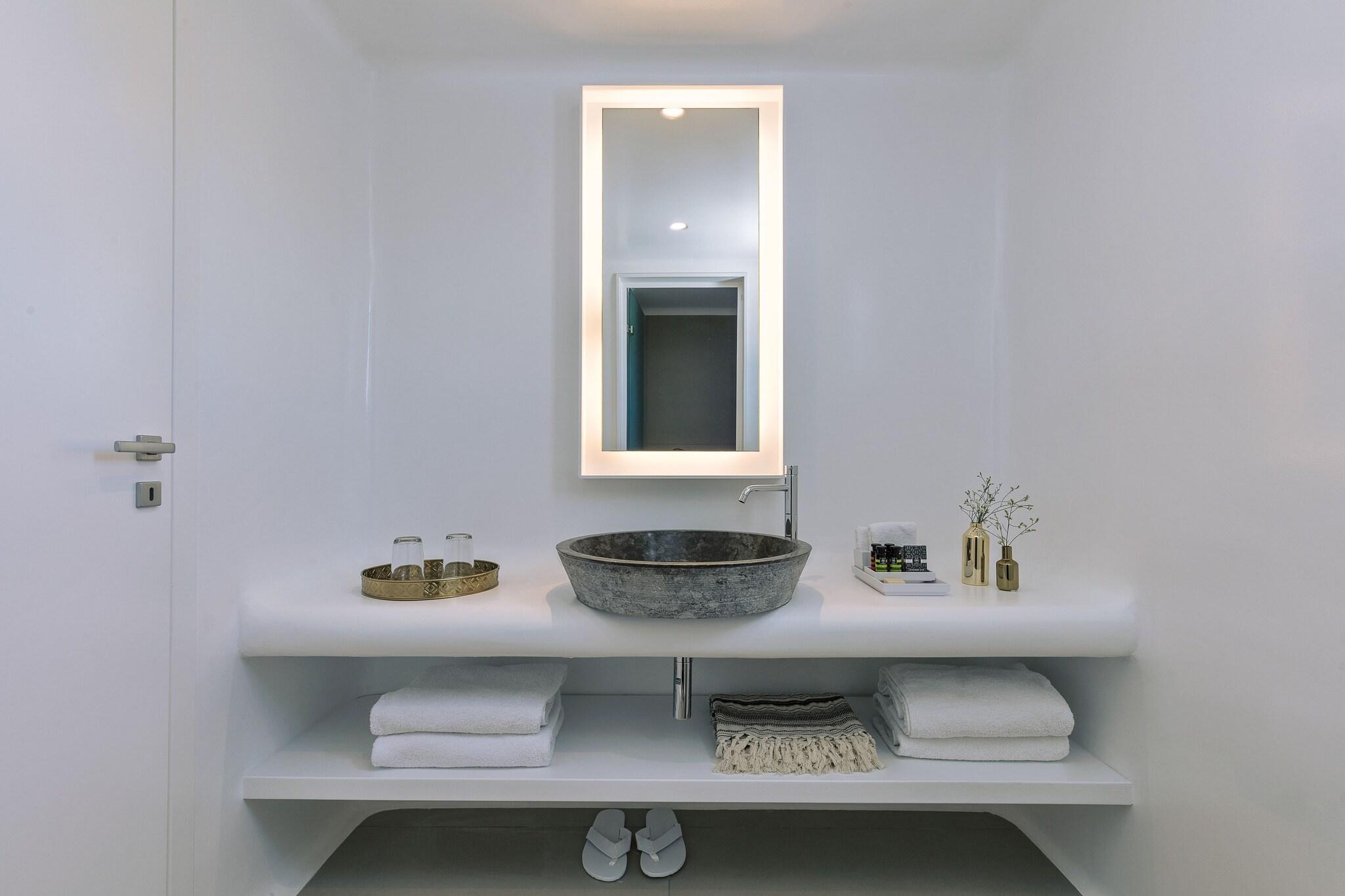 Studio Sea View King Bed