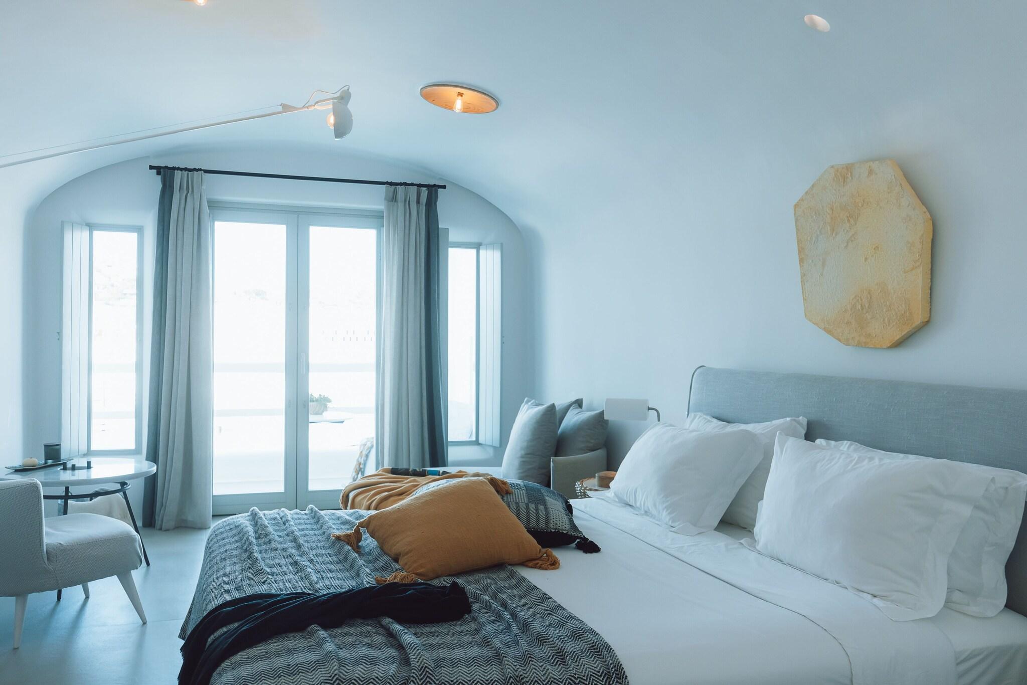 Double Partial Sea View