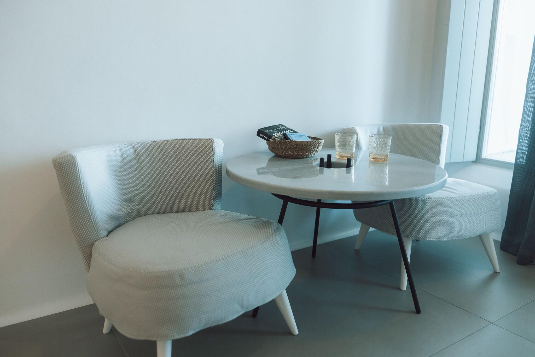 Studio Garden View King Bed