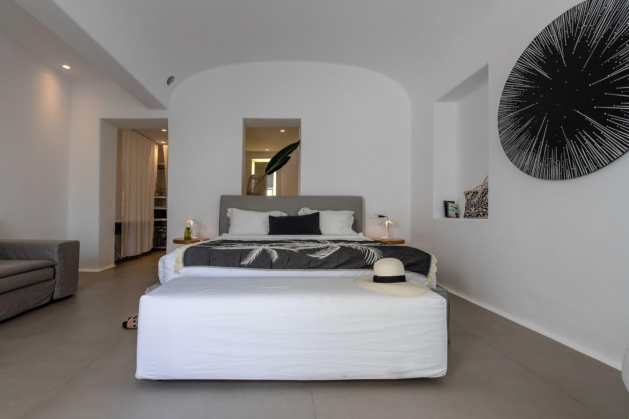 Studio King Size Bed