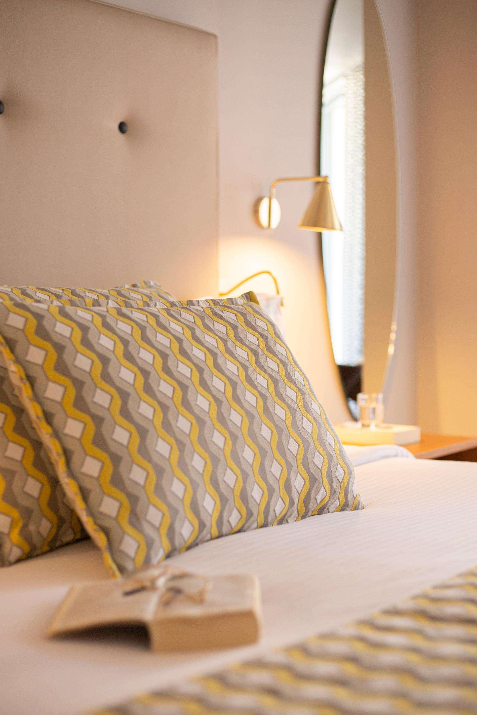 Double or Twin Side Sea View