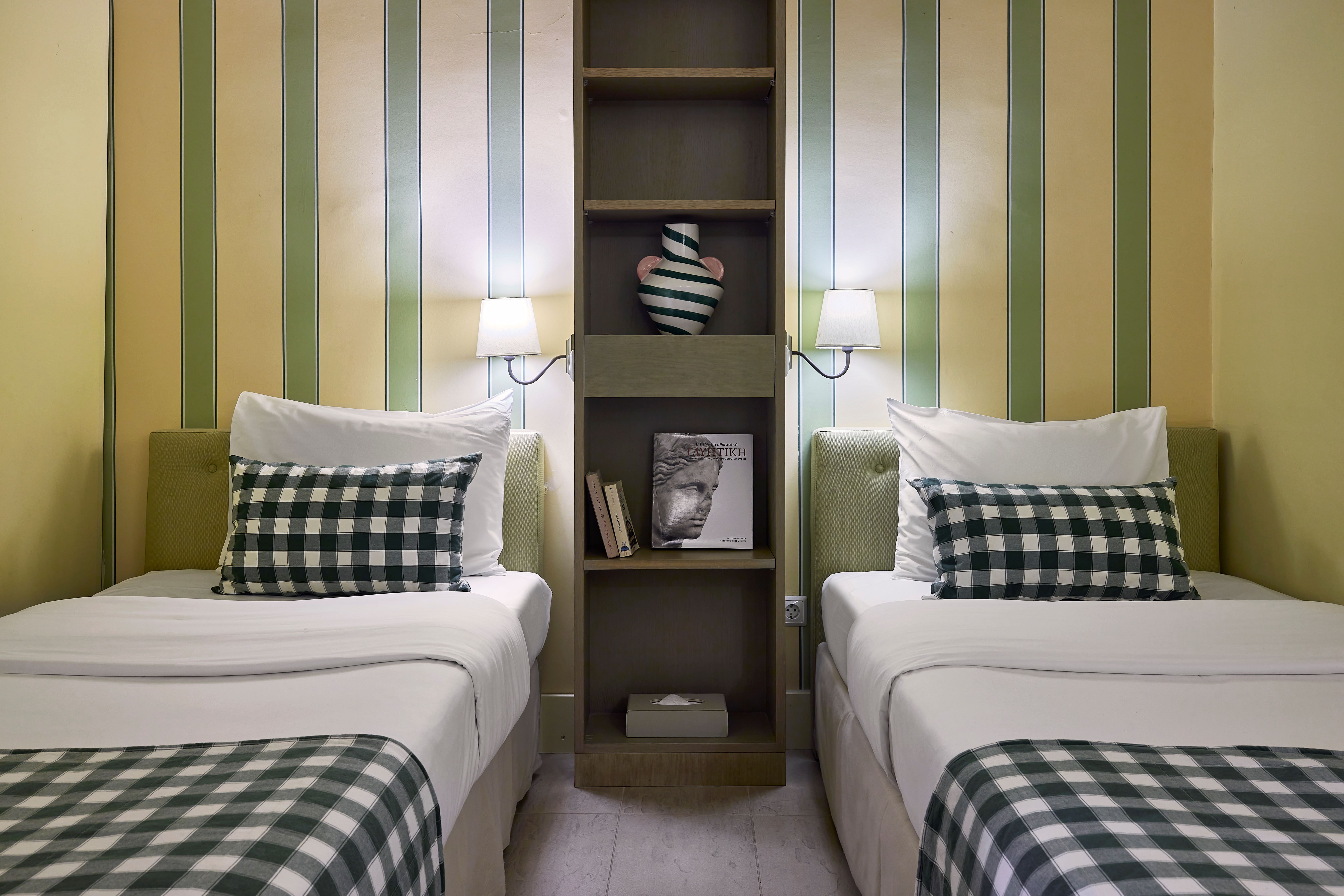 Family Room Garden View