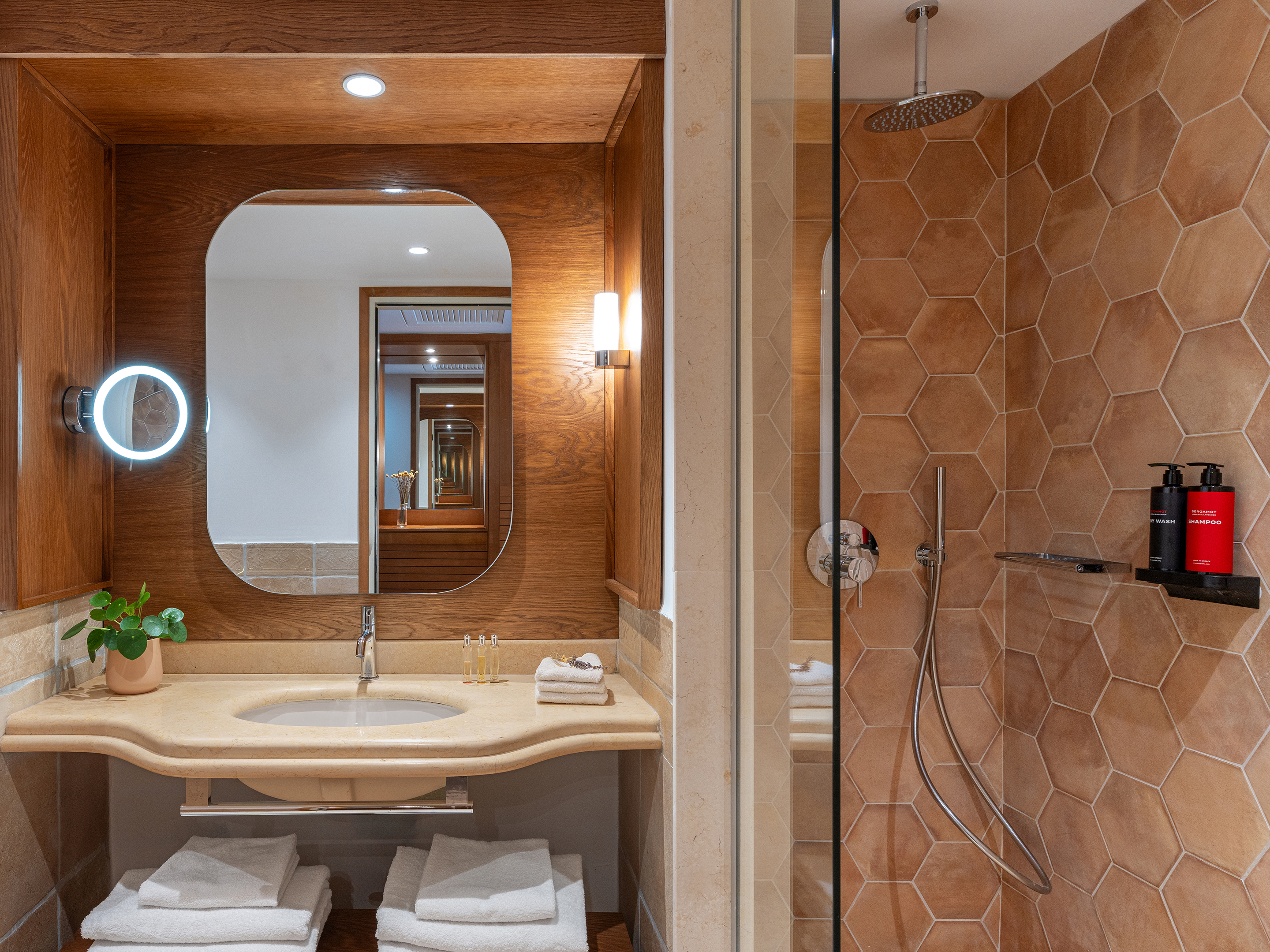 Family Room Connecting Room