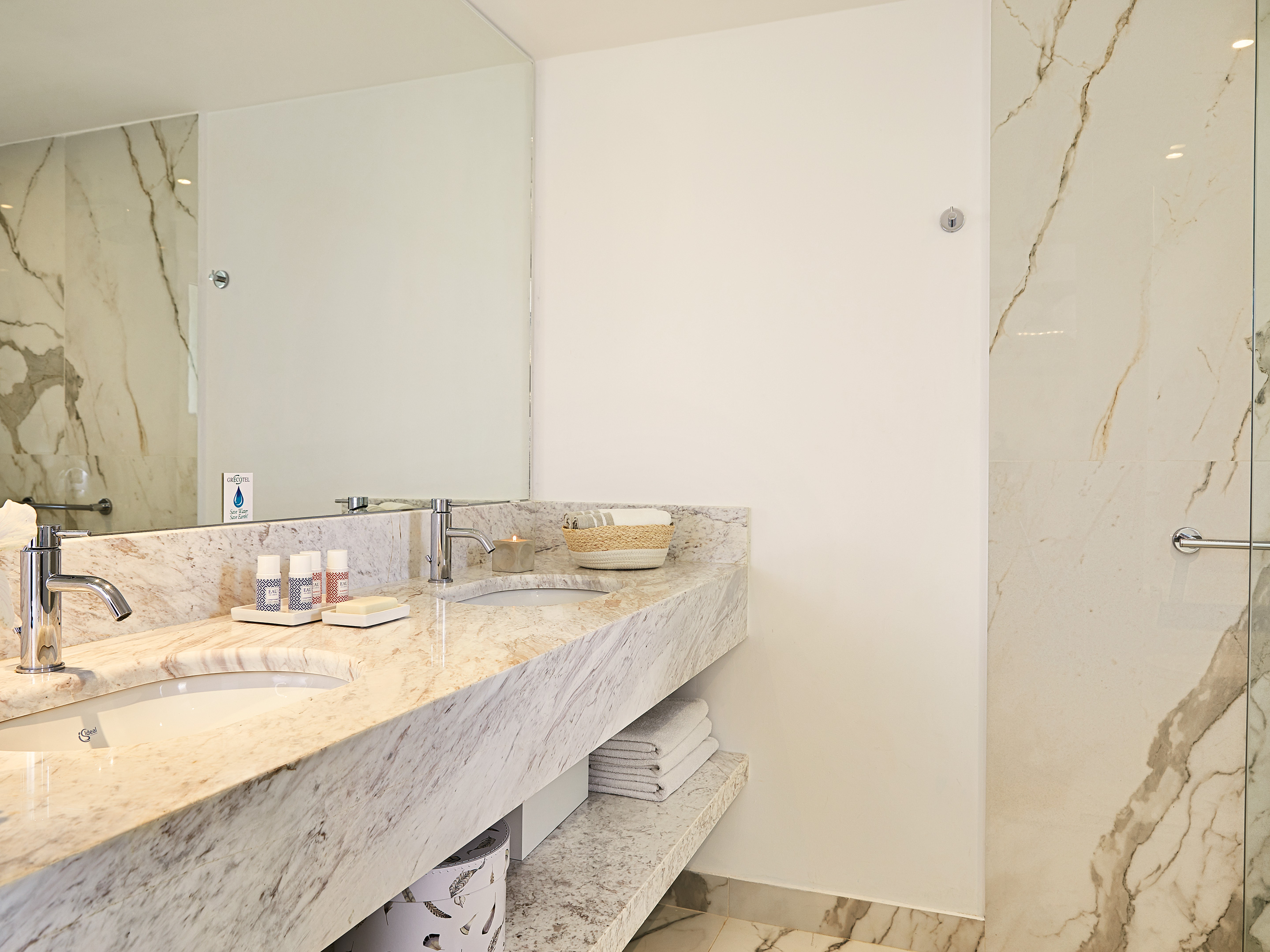 Family Room Garden View