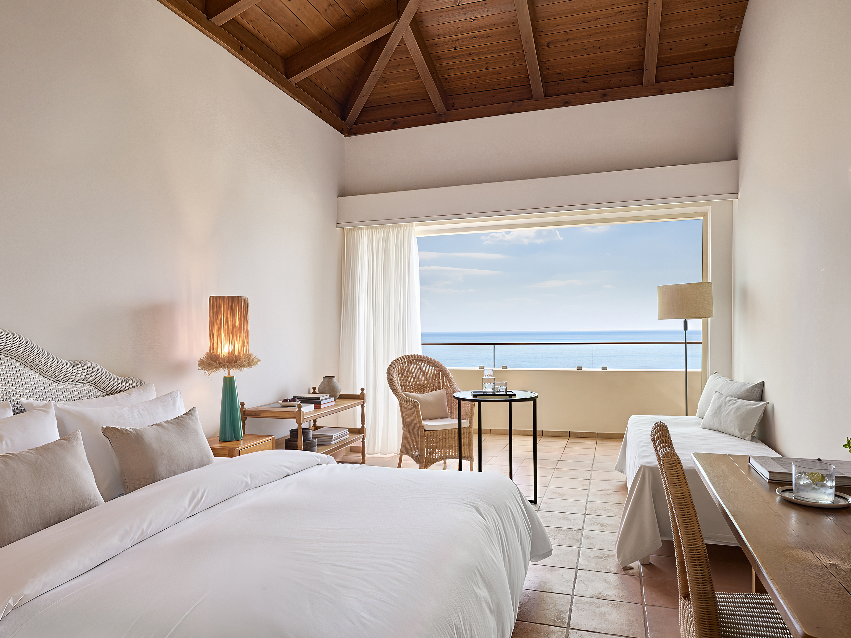 Double or Twin Side Sea View