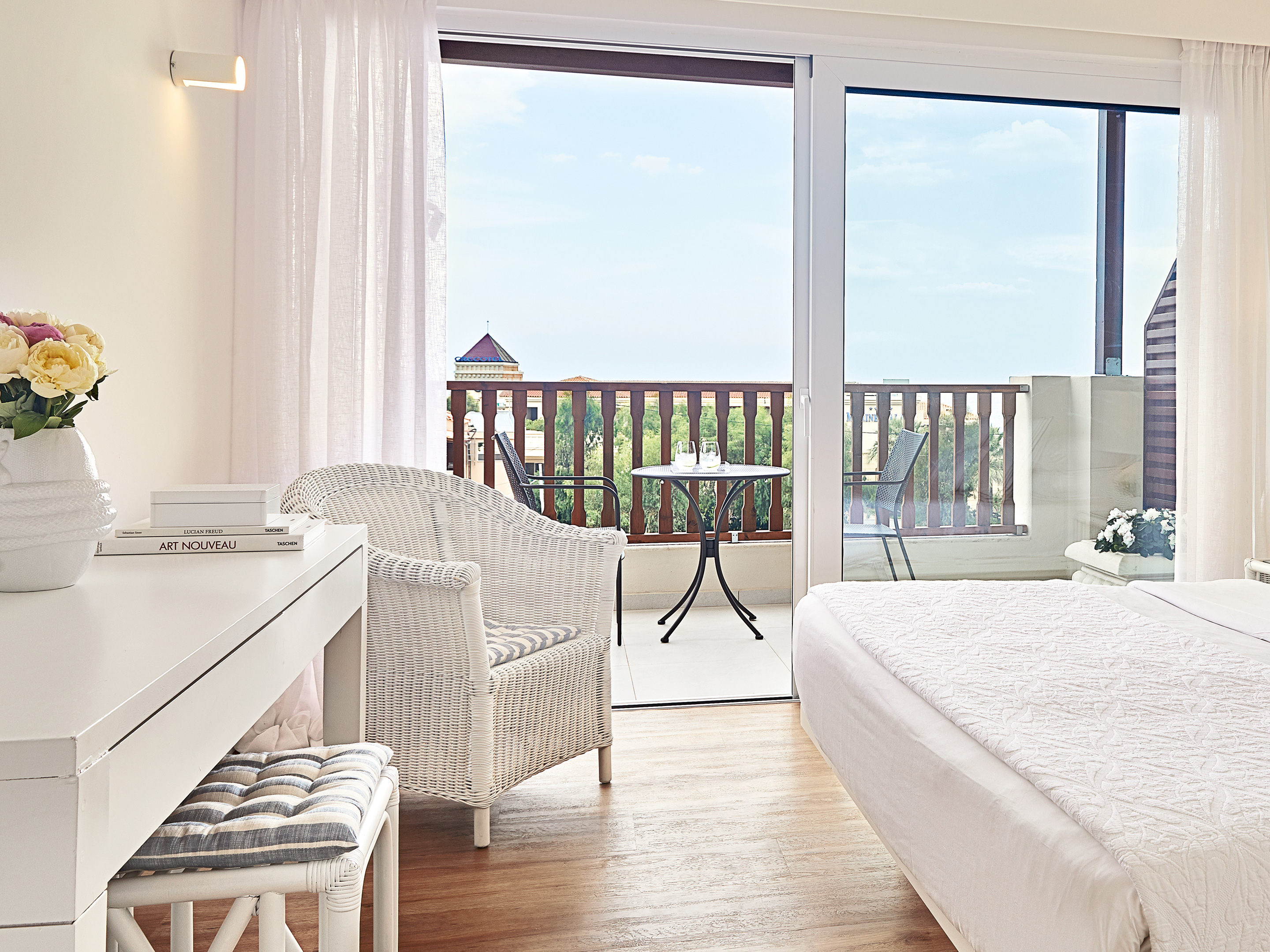 Double or Twin Side Sea View