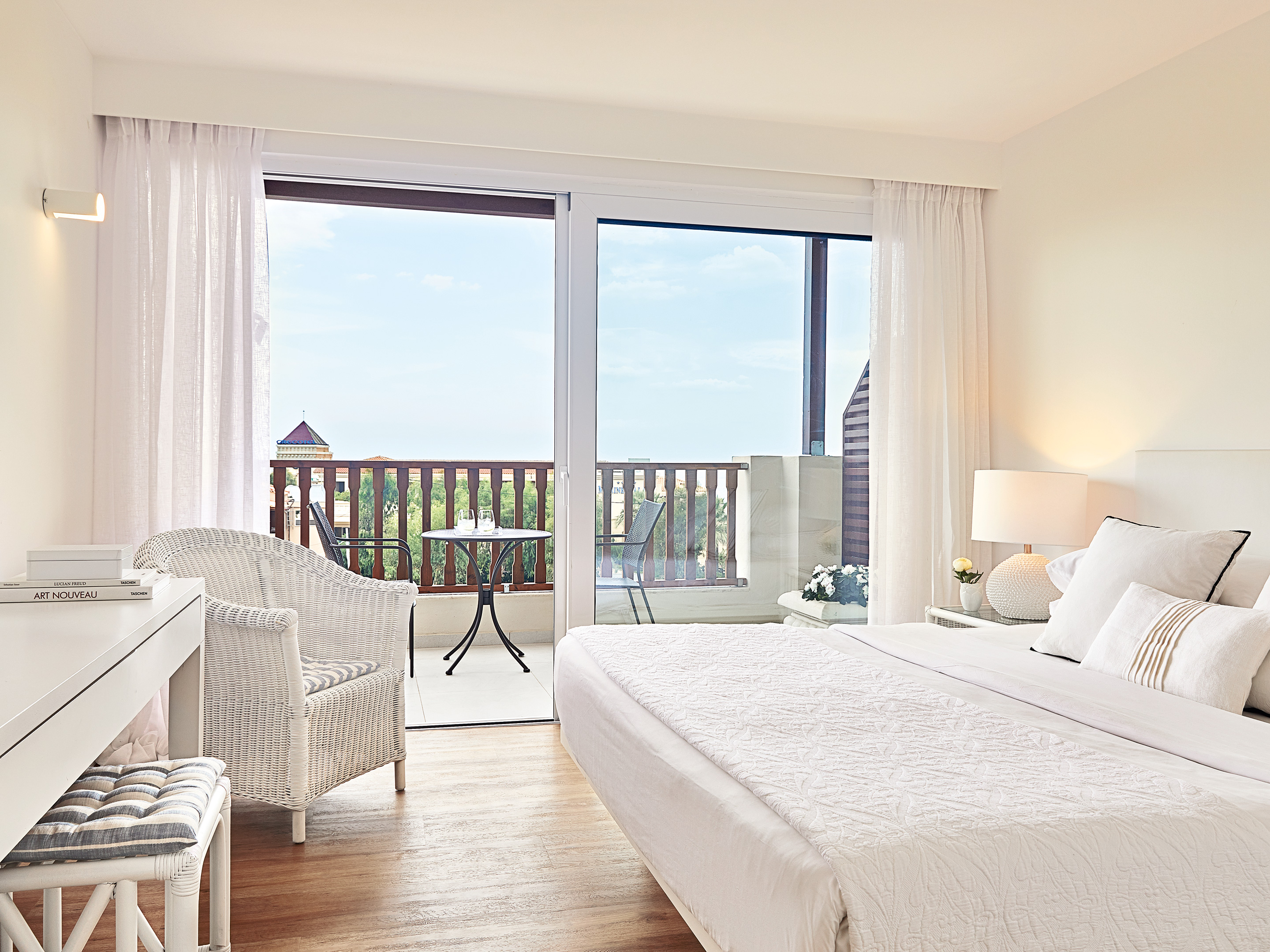 Double or Twin Side Sea View