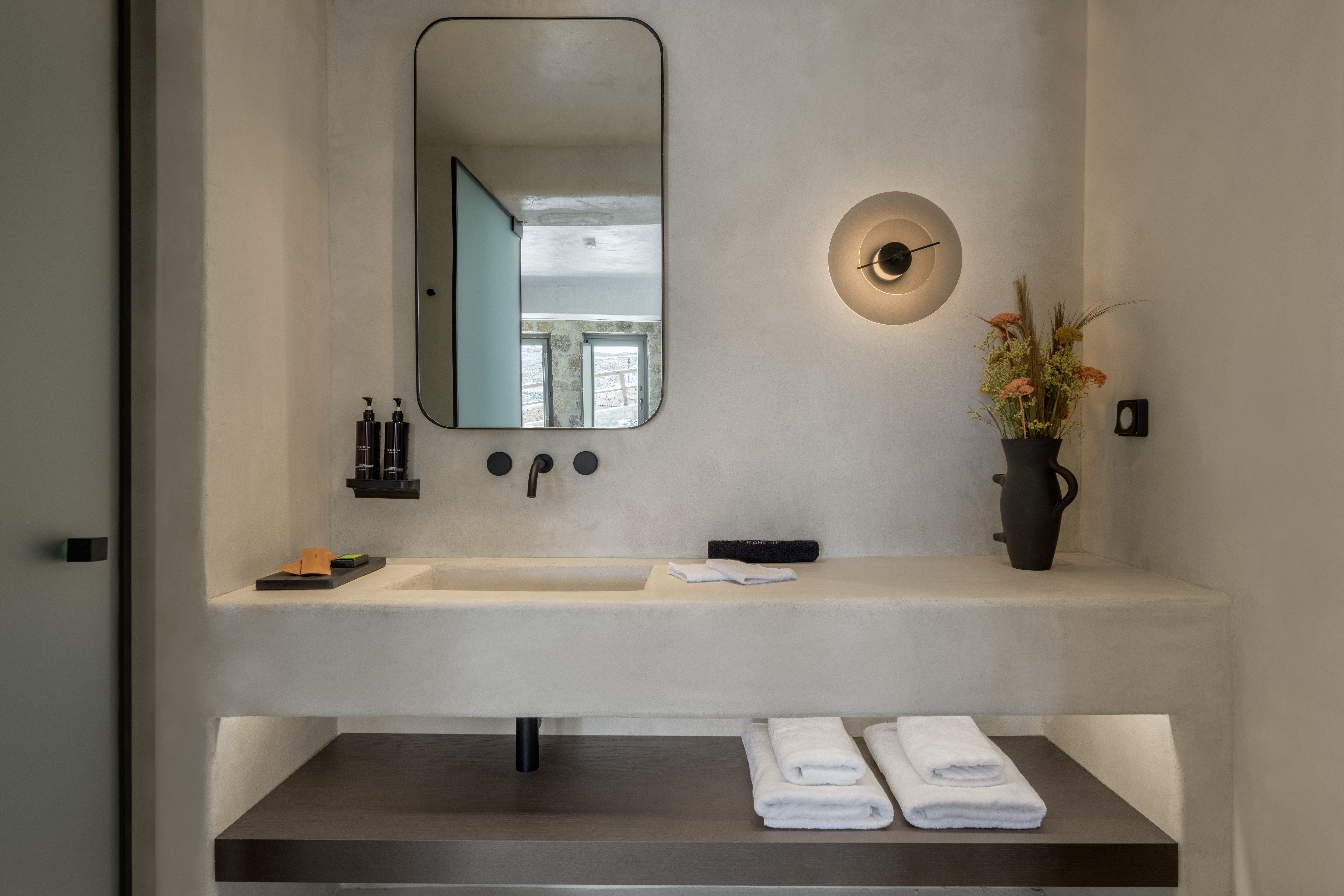 Double or Twin Deluxe with Jacuzzi