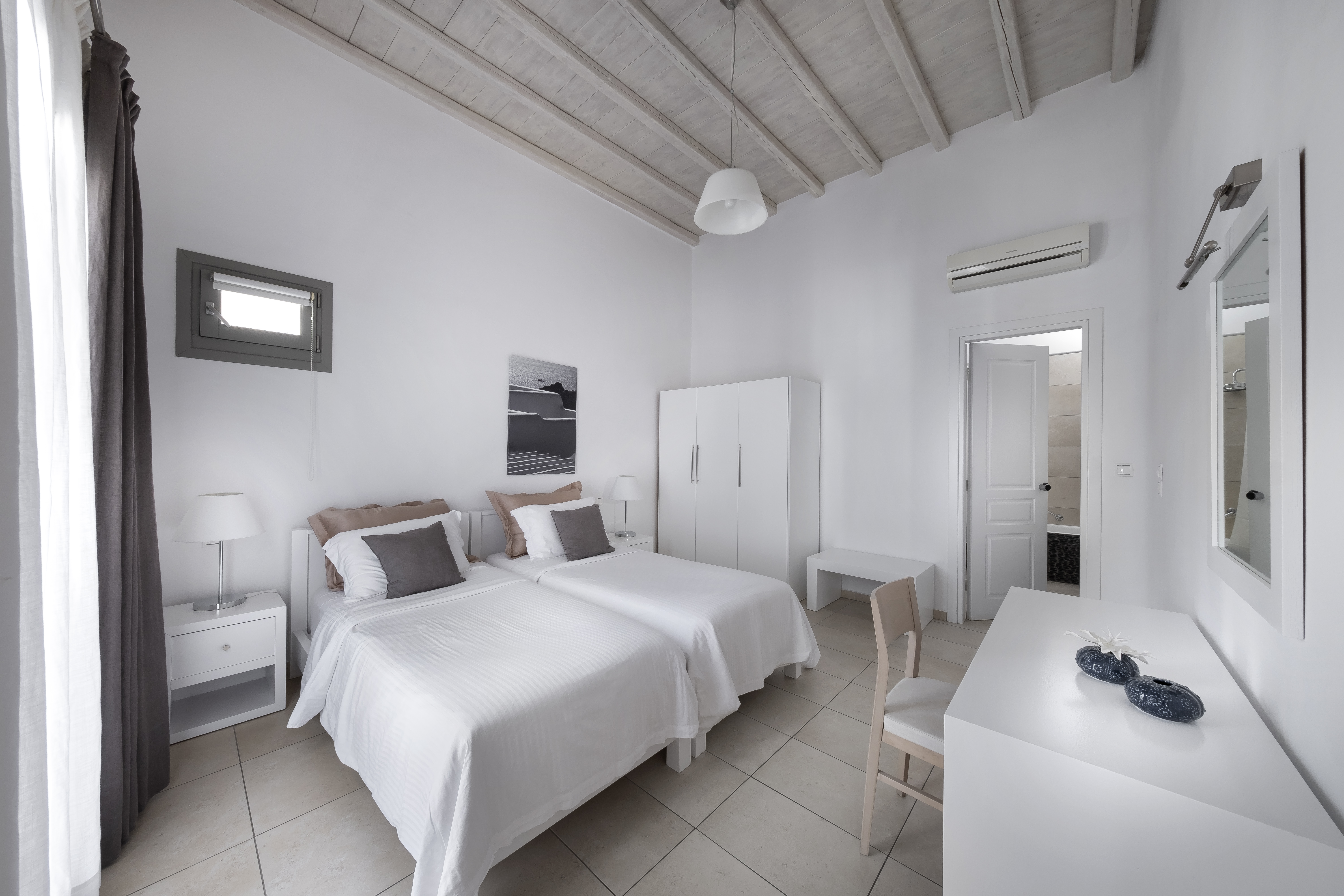 Suite Partial Ocean View Two Bedrooms