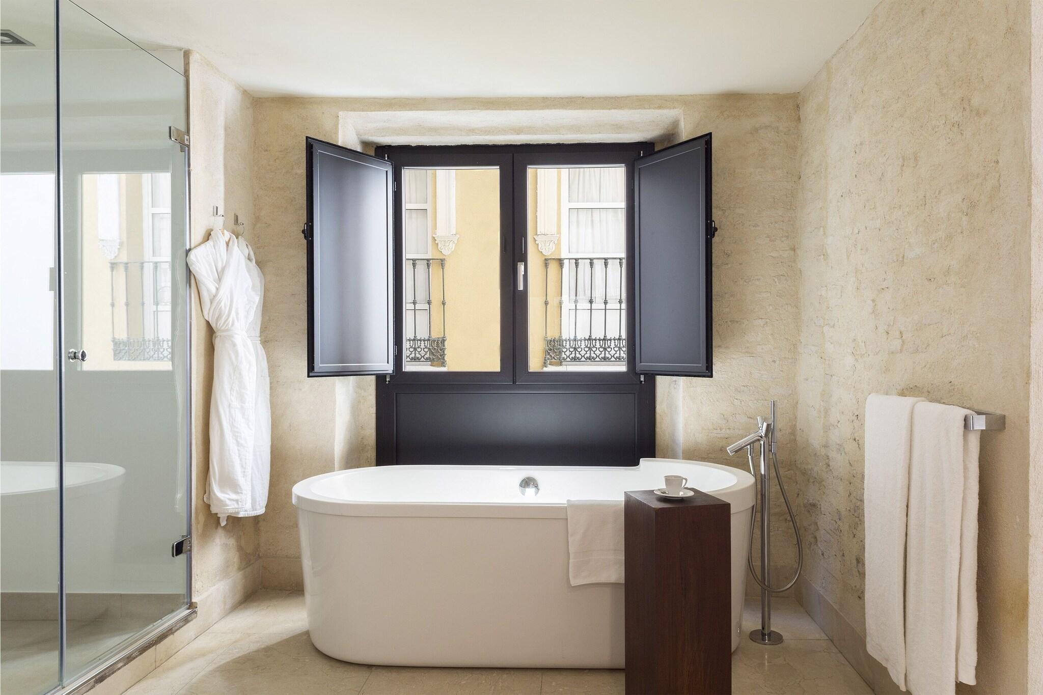 Junior Suite with Views