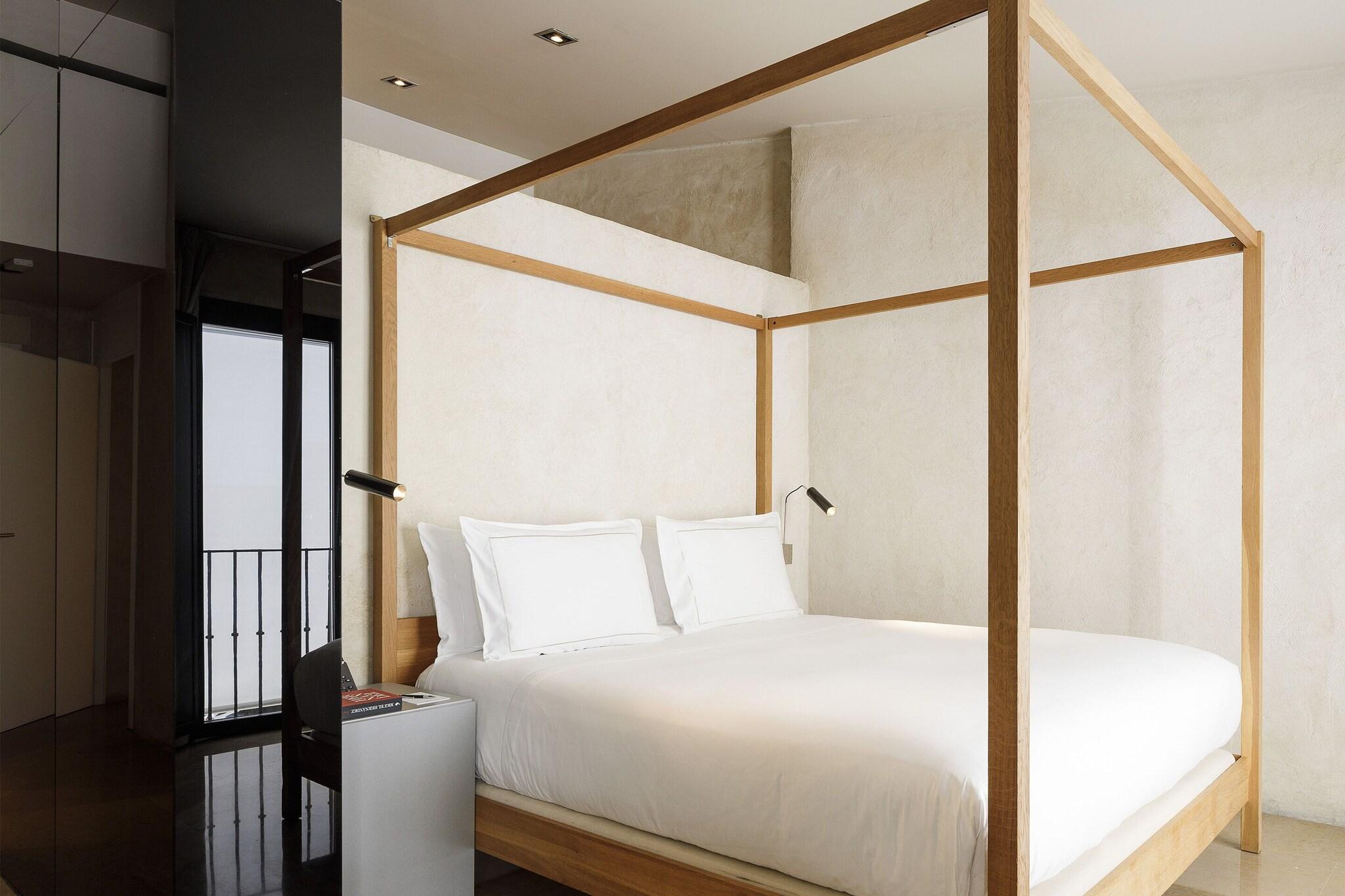 Junior Suite with Views