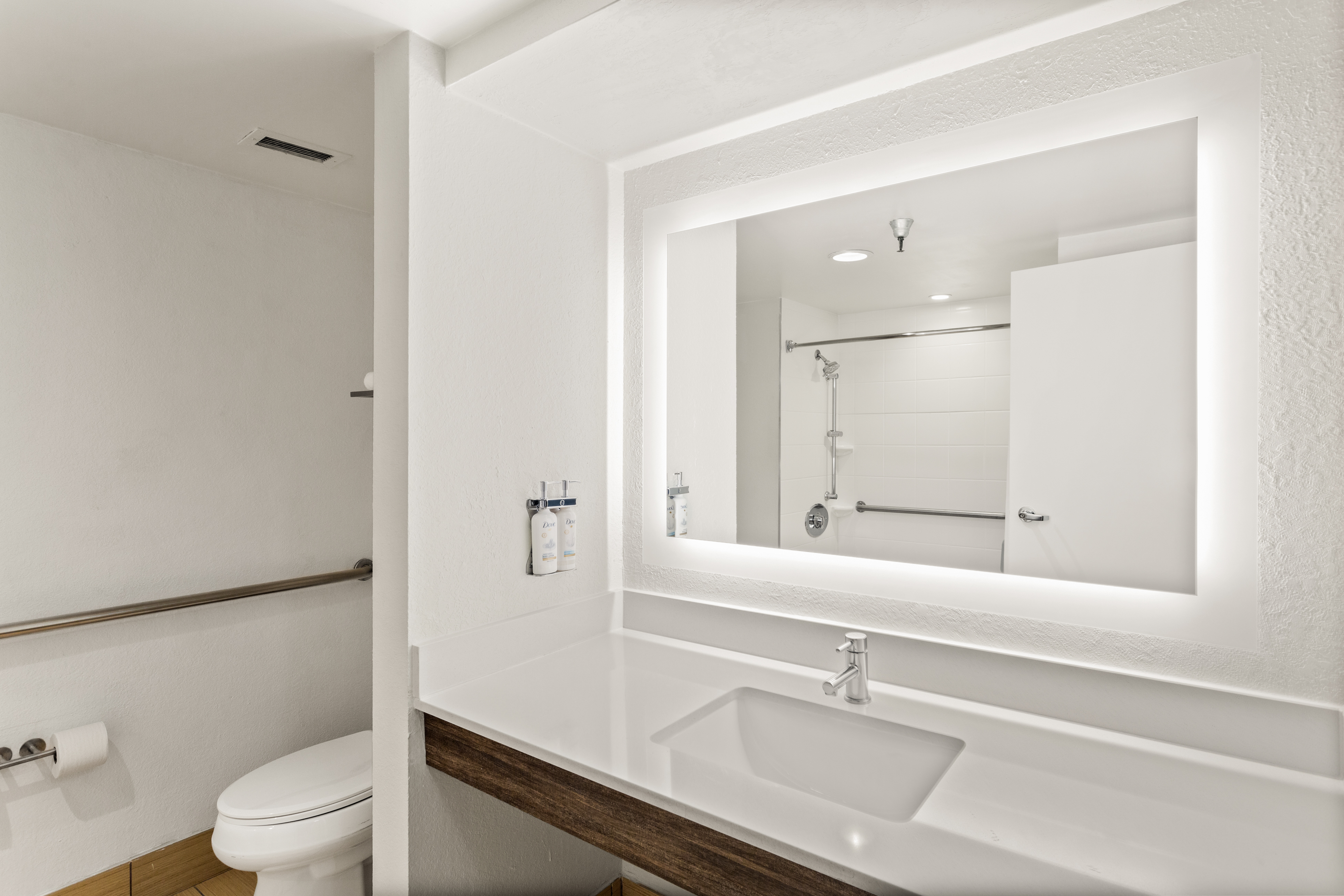 Double Accessible King Size Bed