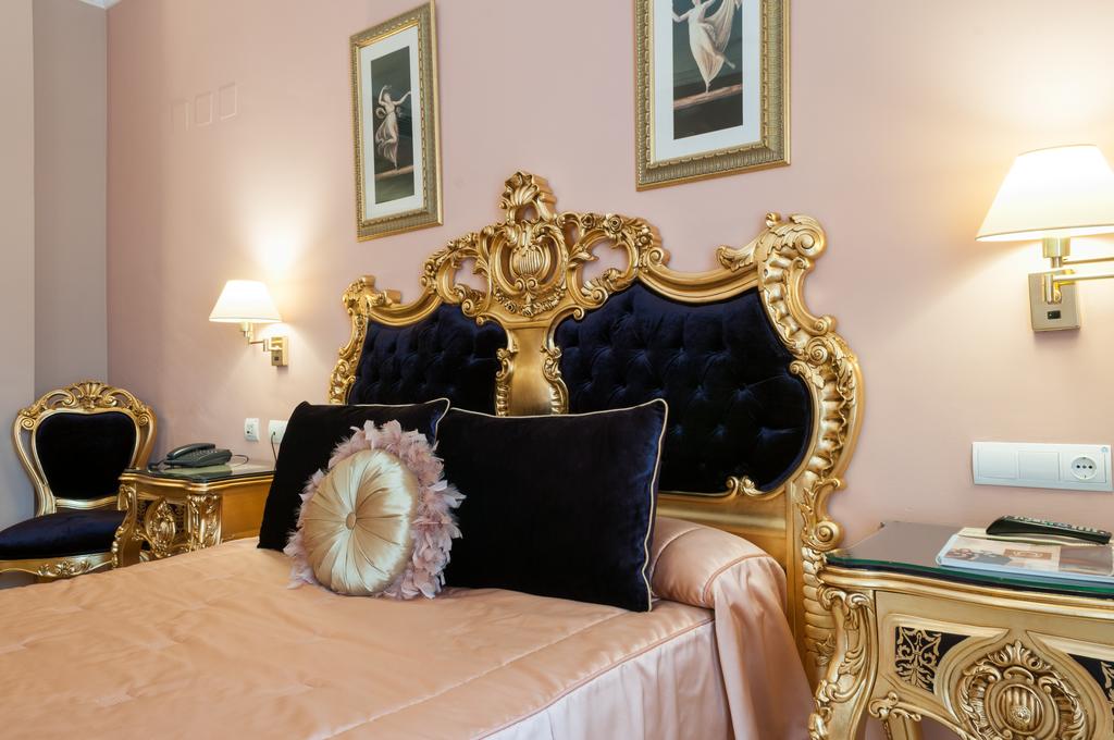 Double or Twin Superior