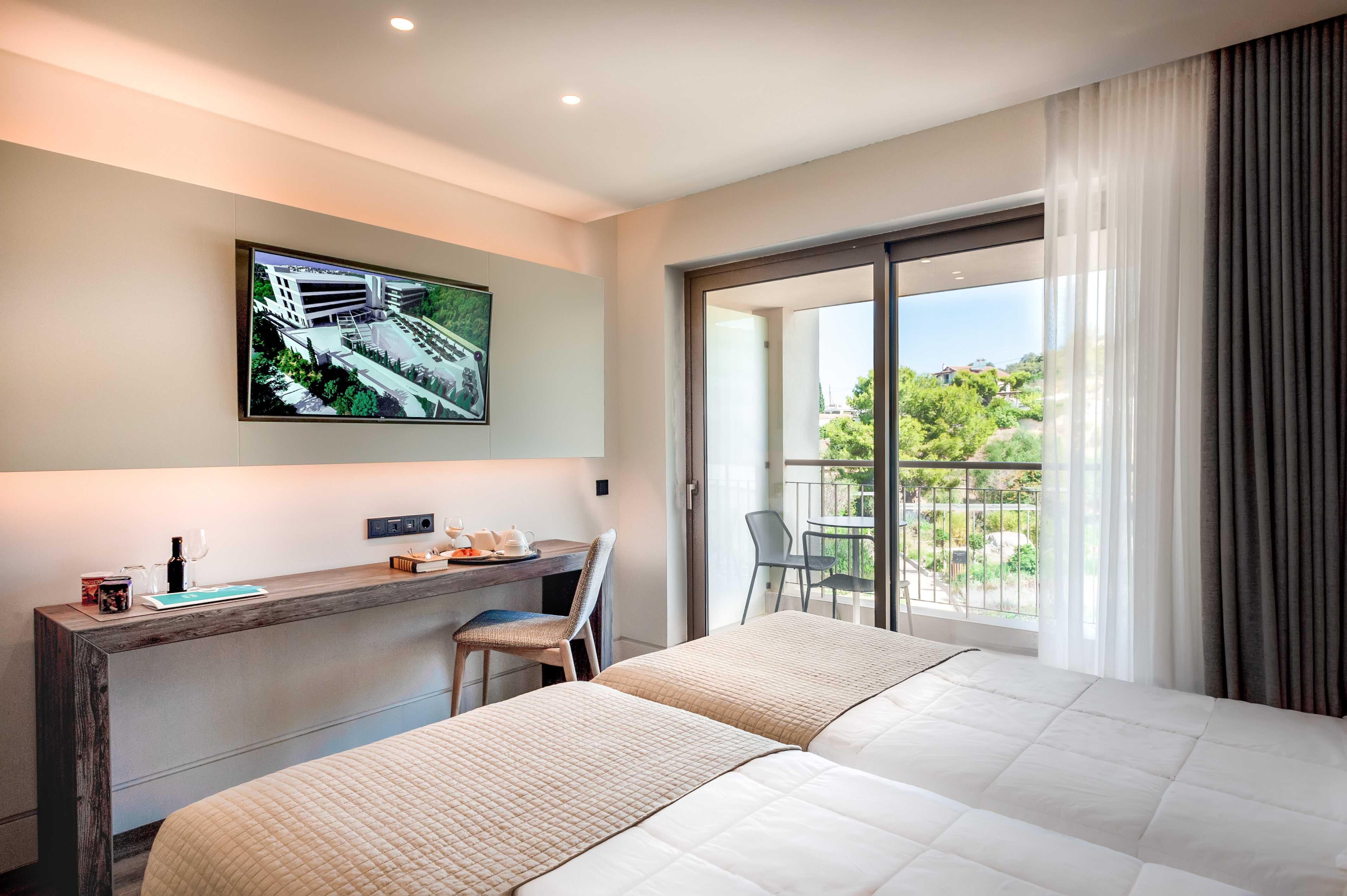 Double or Twin Deluxe Sea View