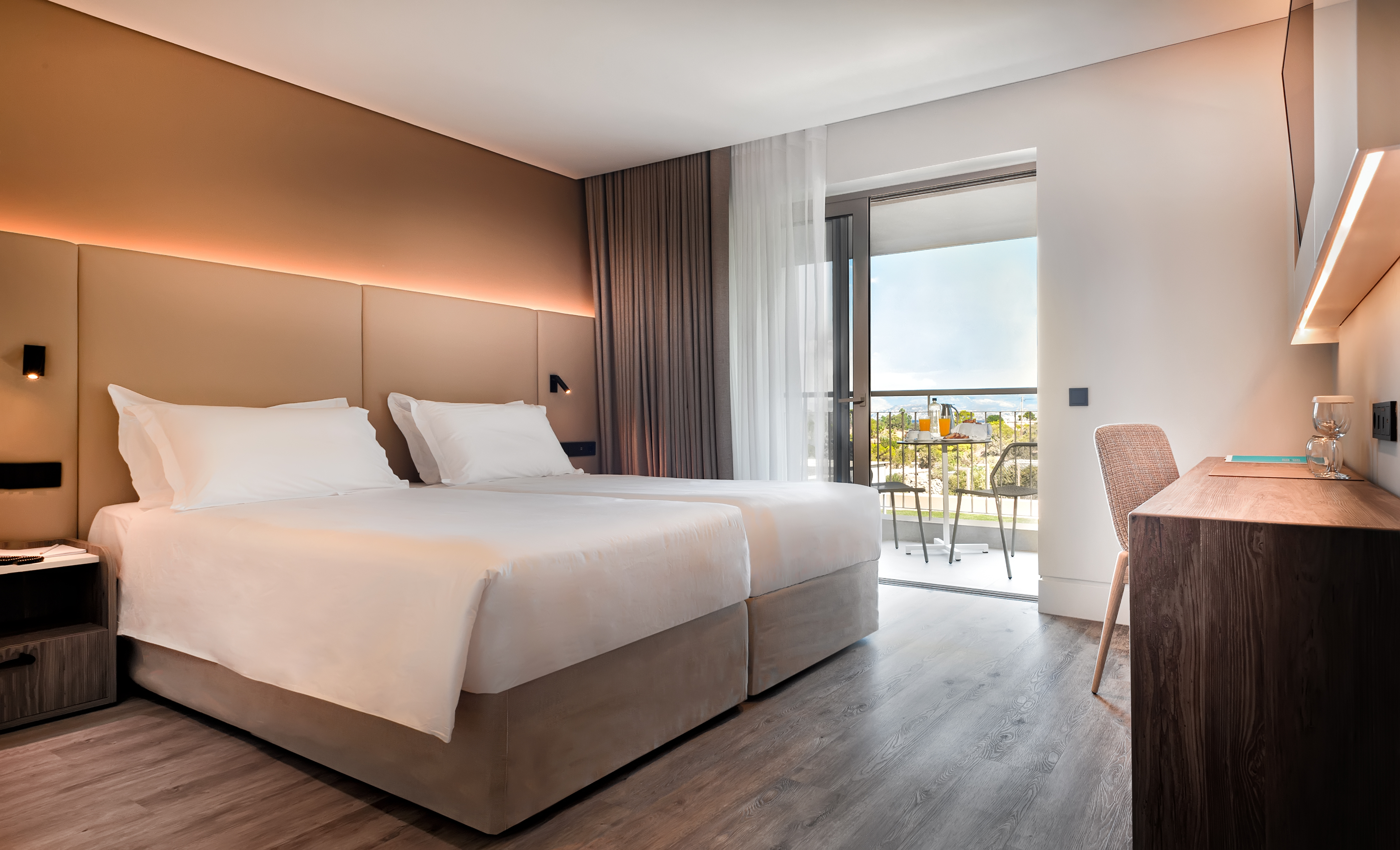 Double or Twin Deluxe Sea View