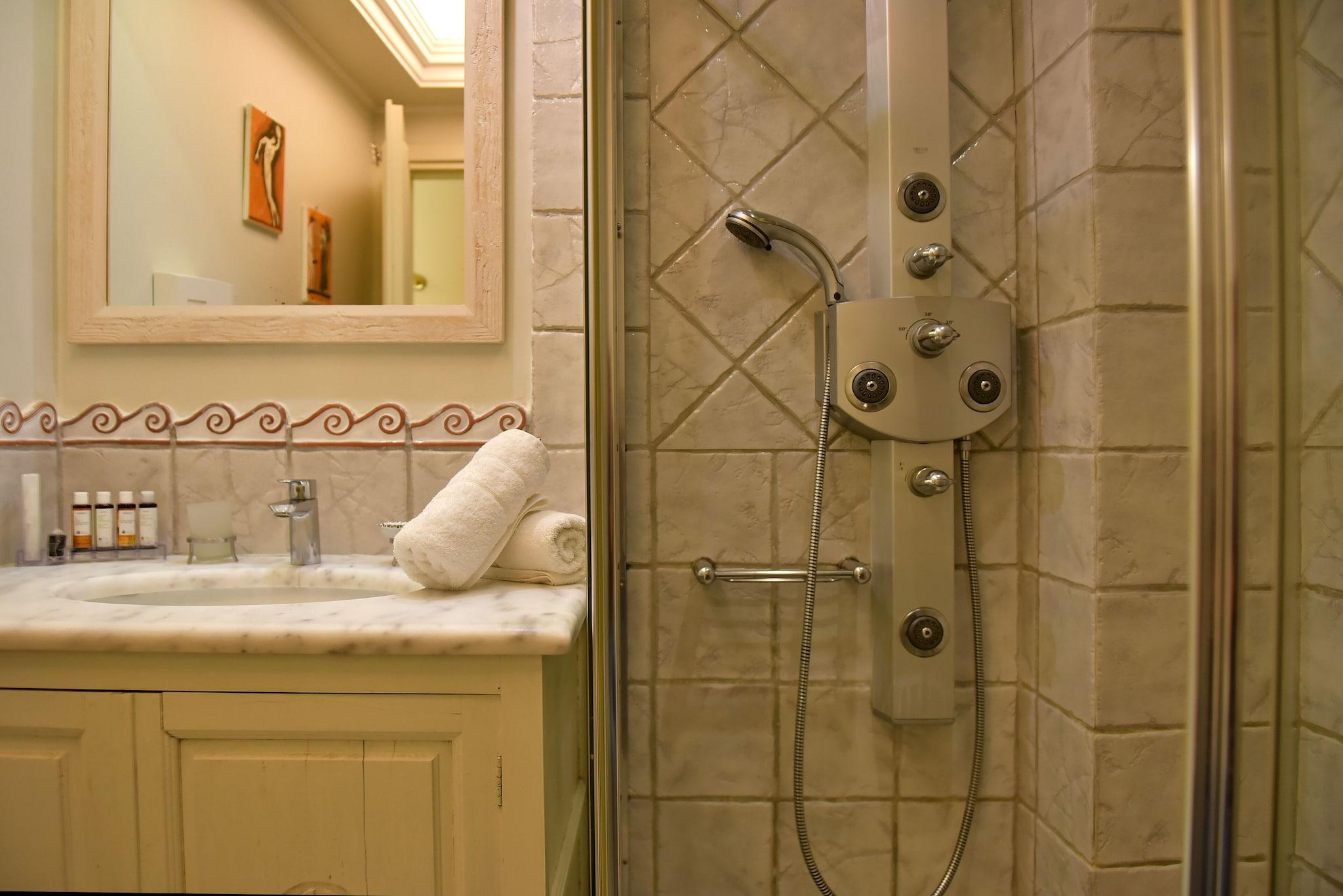 Double Classic Double Bed