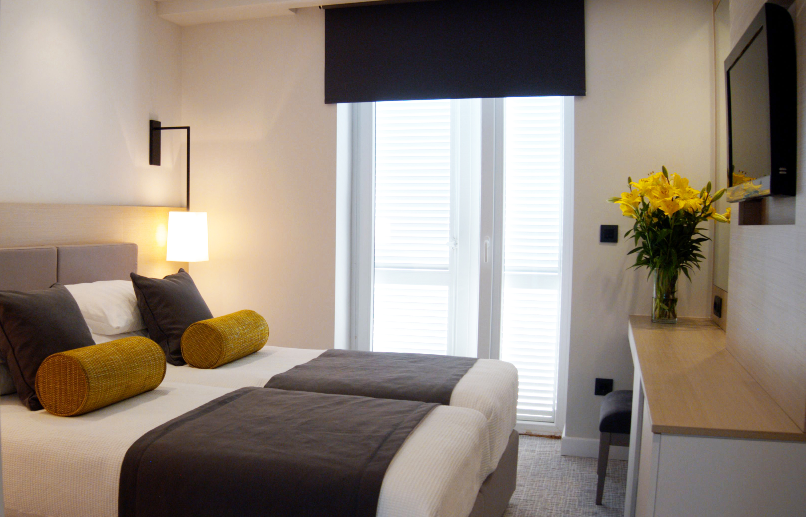 Double or Twin Standard