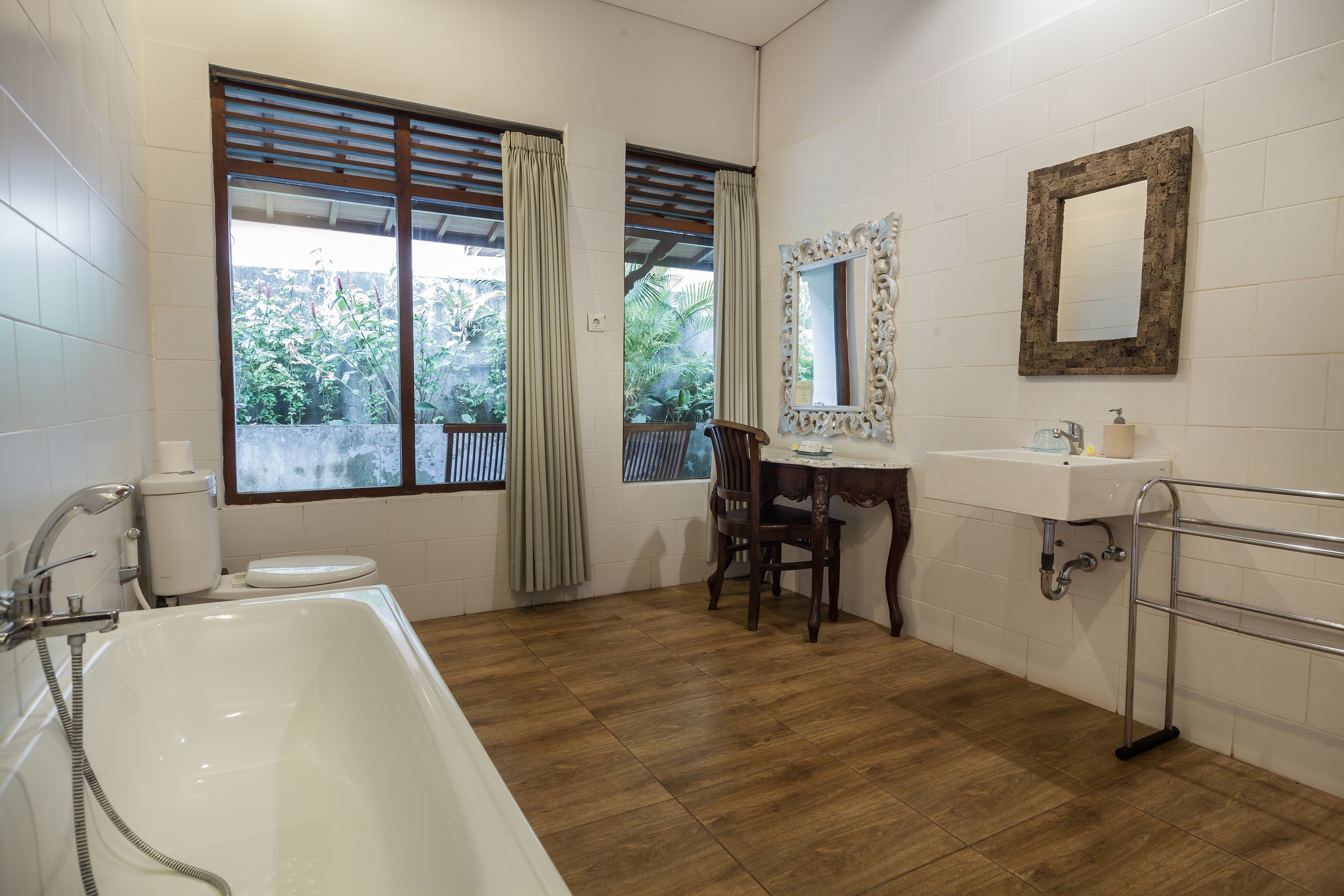 Double or Twin Superior