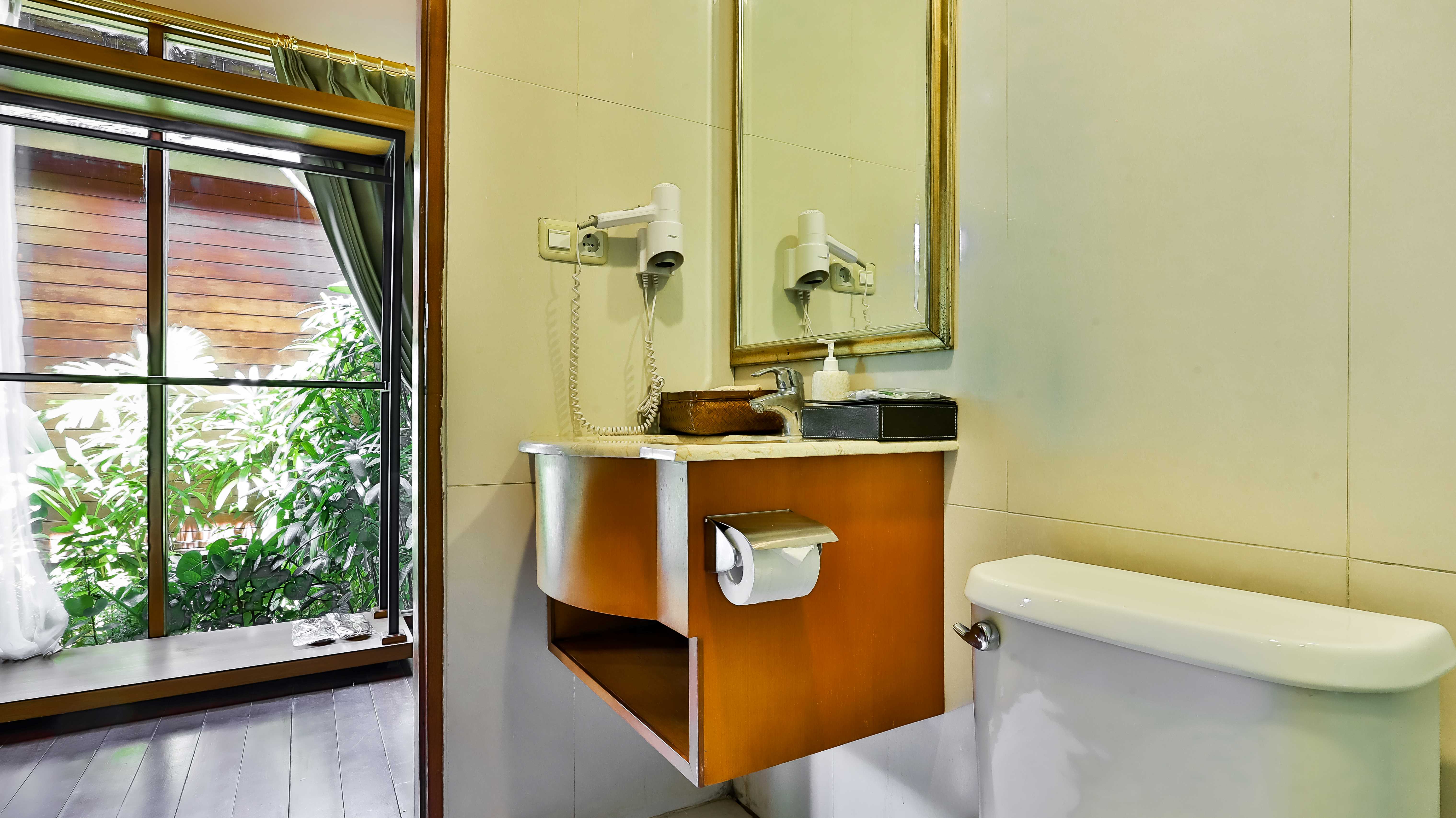 Bungalow Garden View