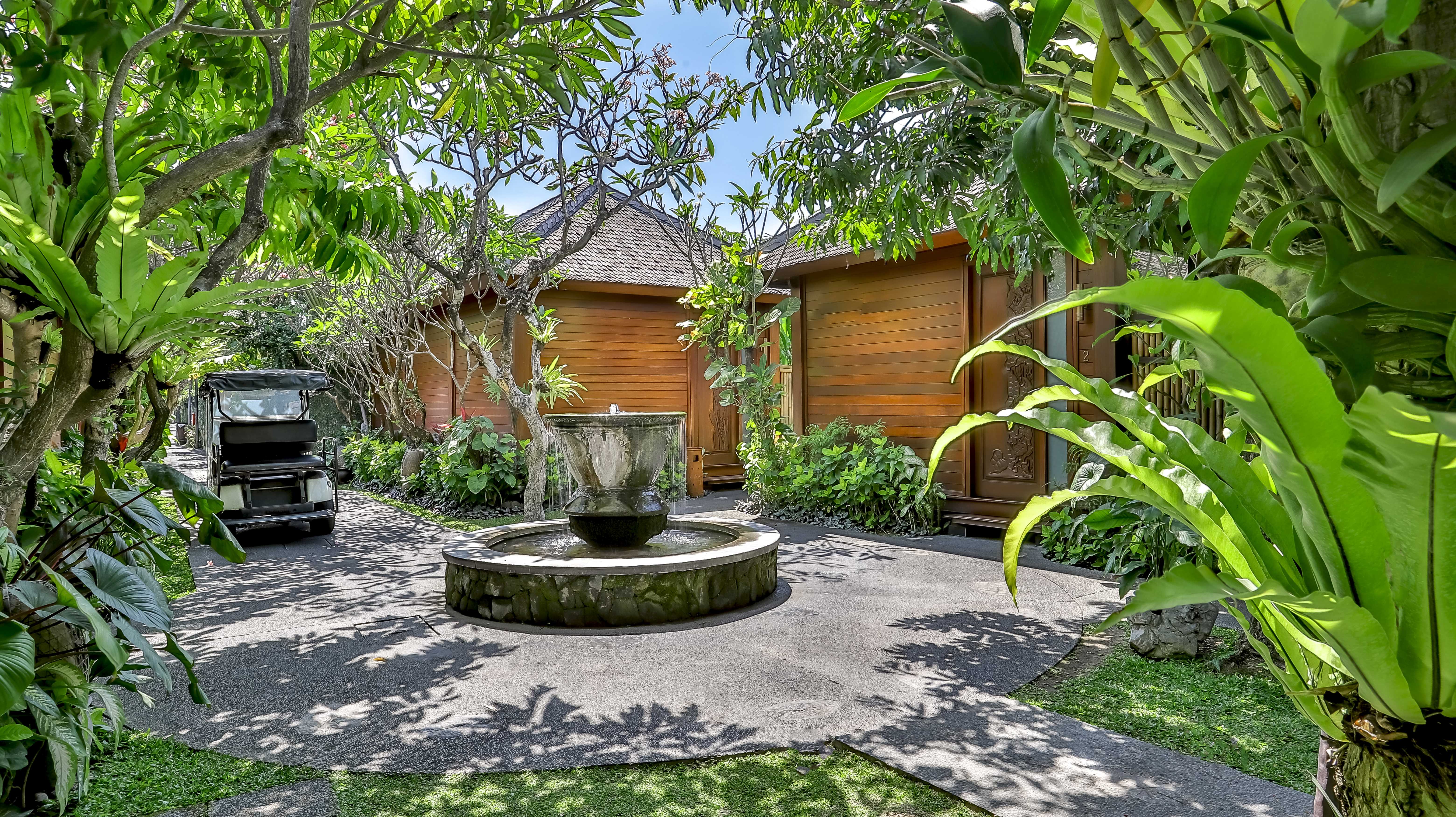 Bungalow Garden View