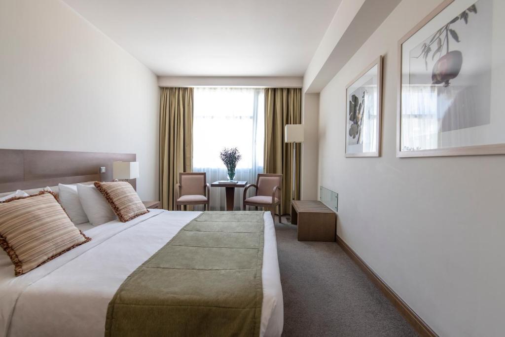 Double or Twin Superior Capacity 3