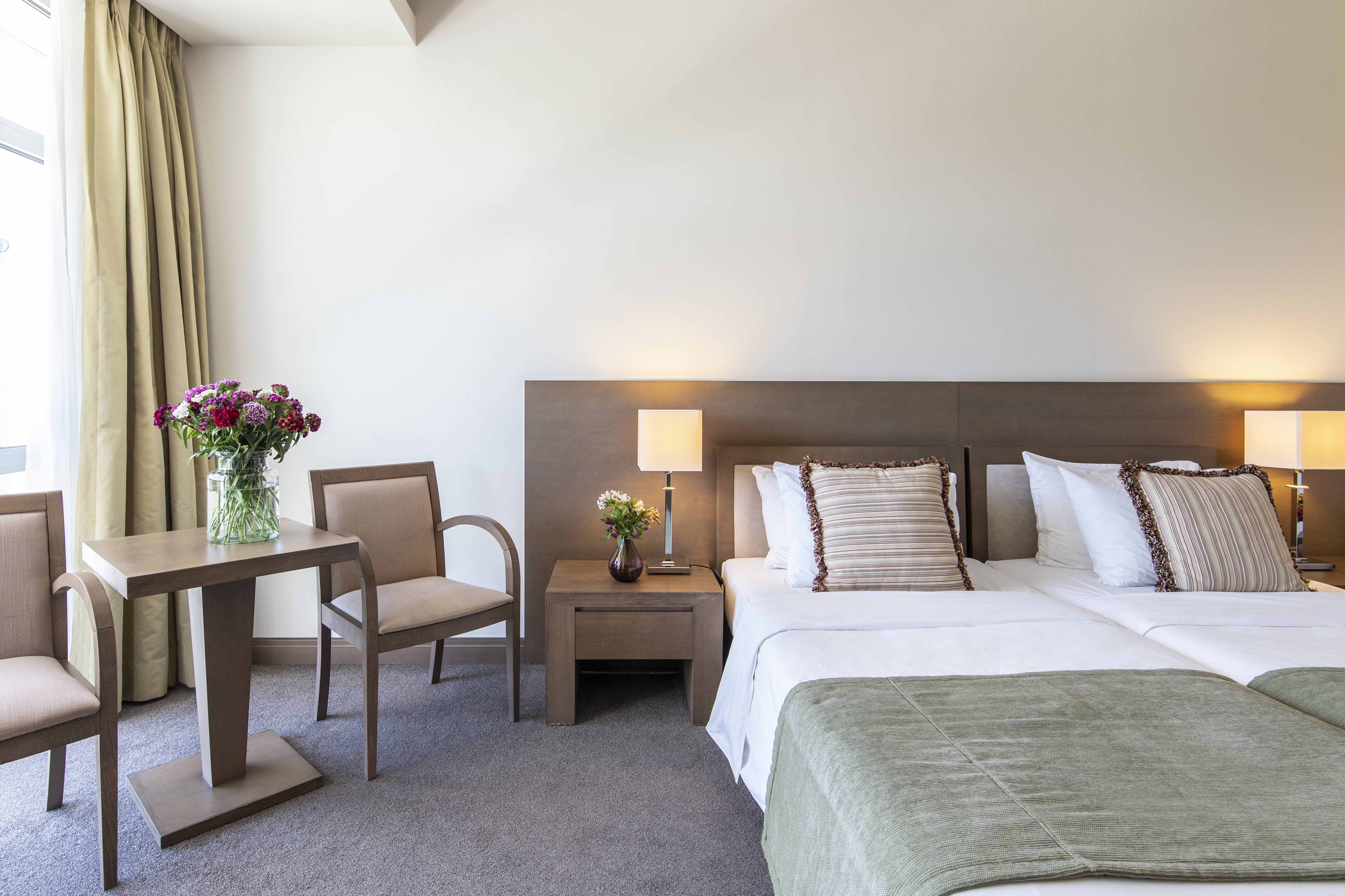 Double or Twin Deluxe