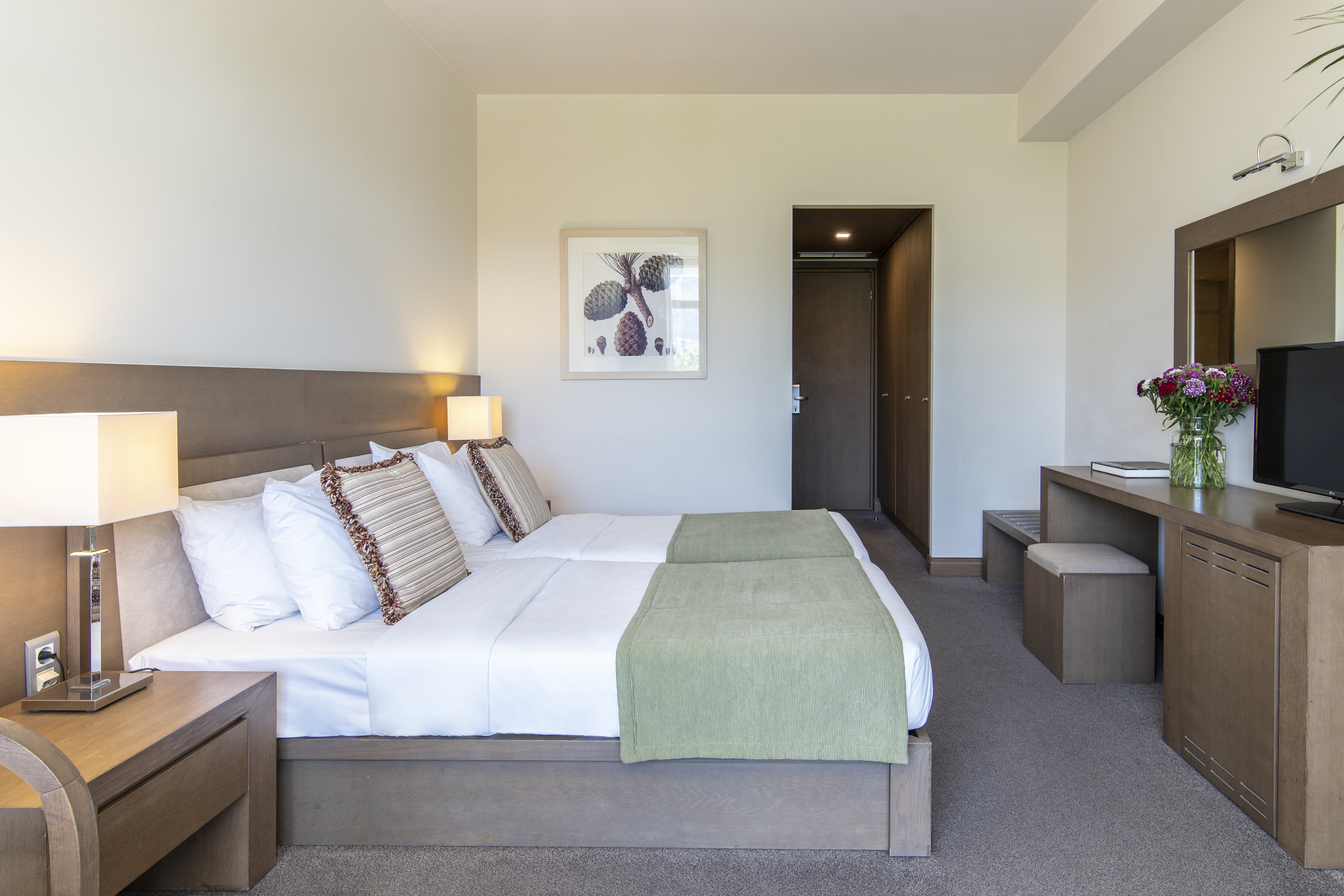 Double or Twin Deluxe