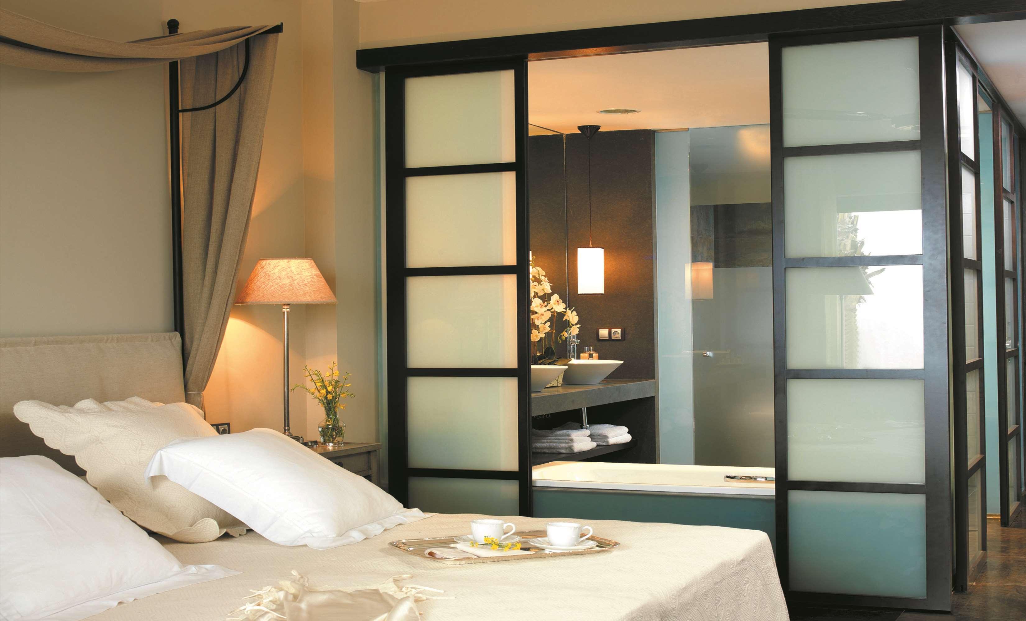 Double or Twin Deluxe Sea View