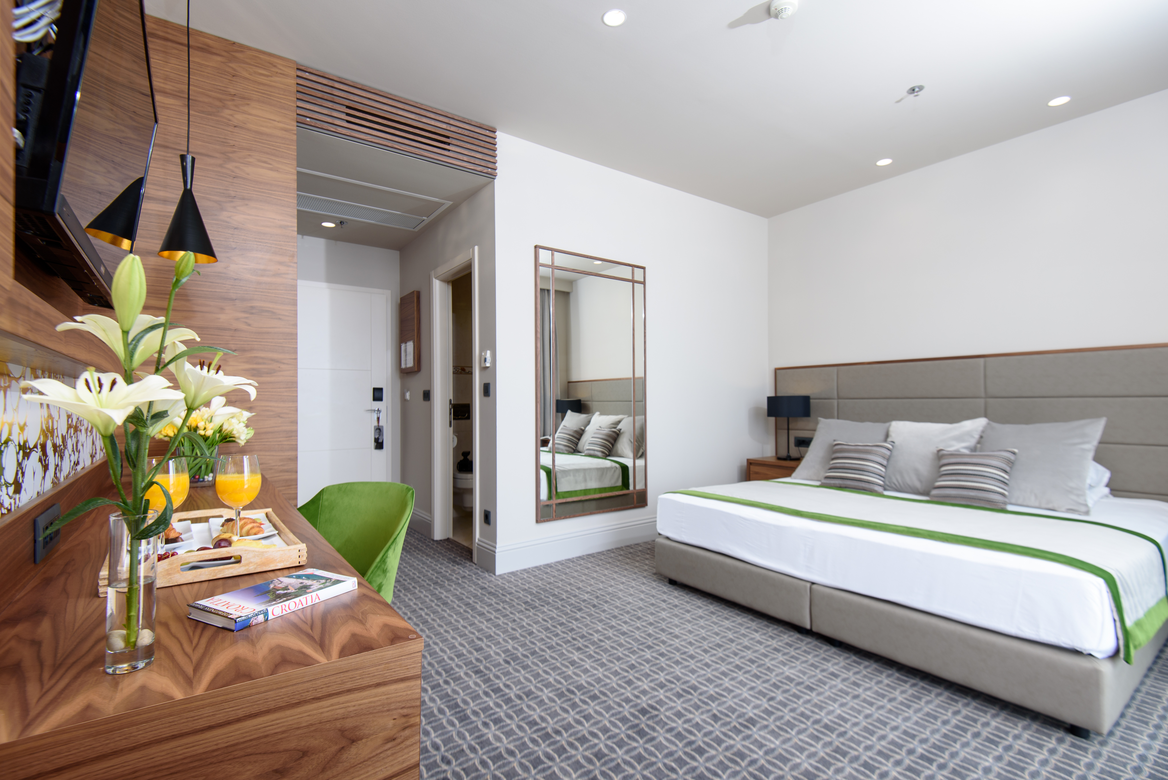 Double or Twin Standard