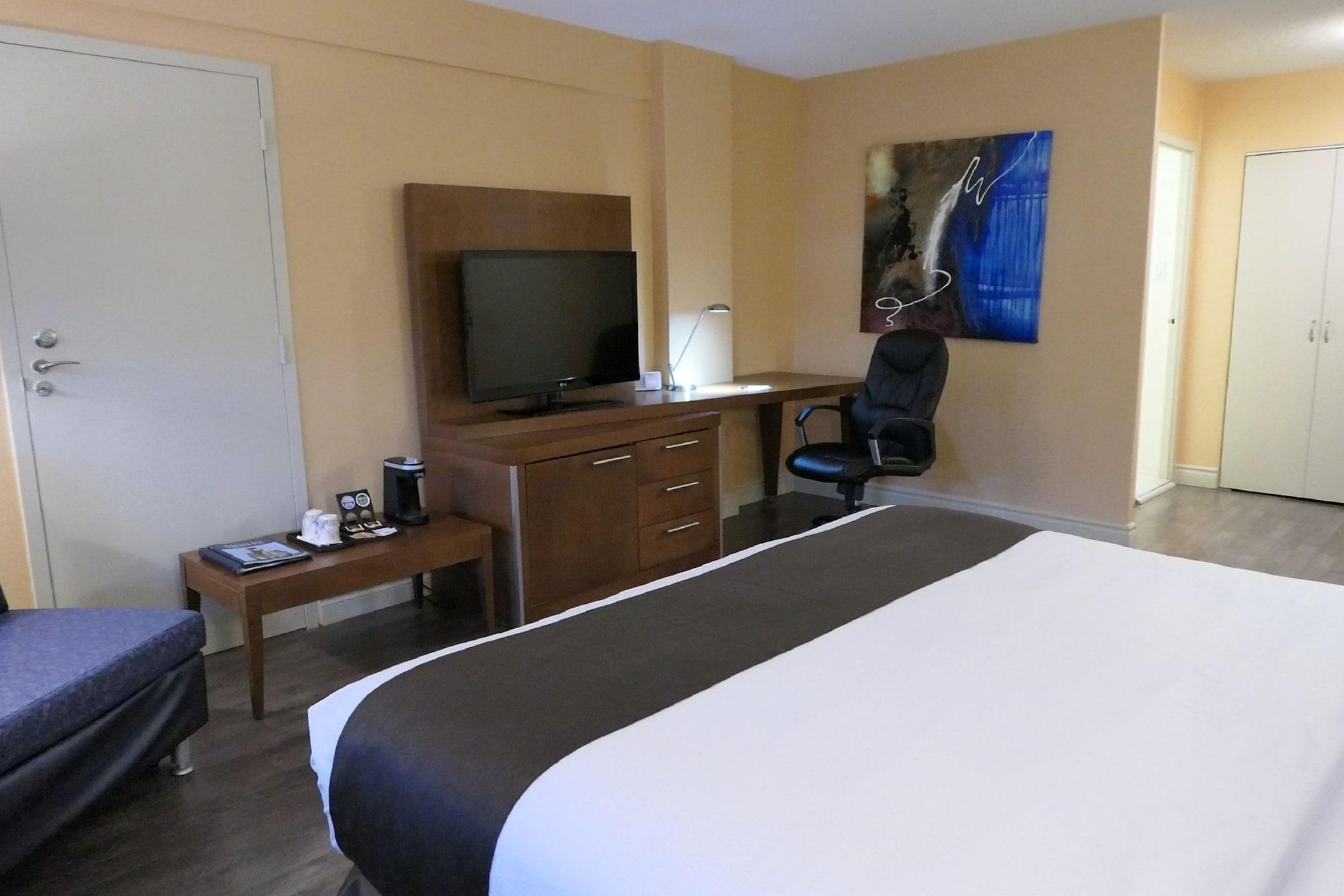 Double King Size Bed