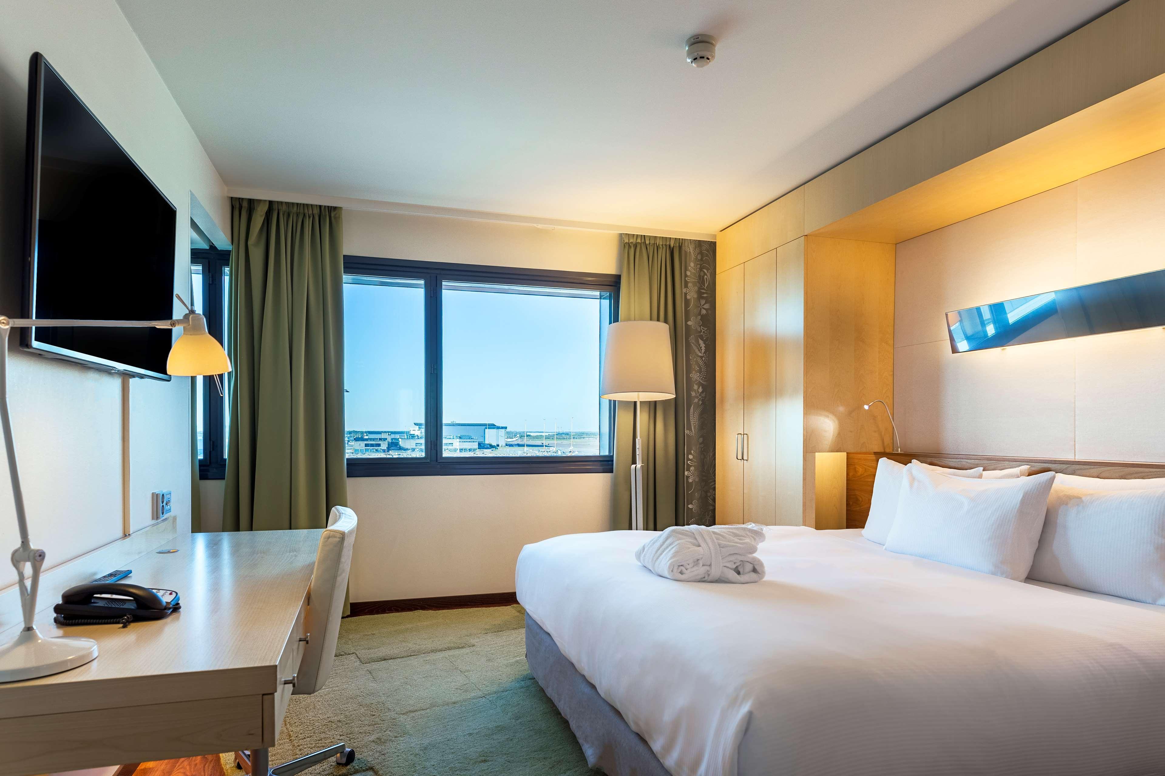 Junior Suite King Size Bed