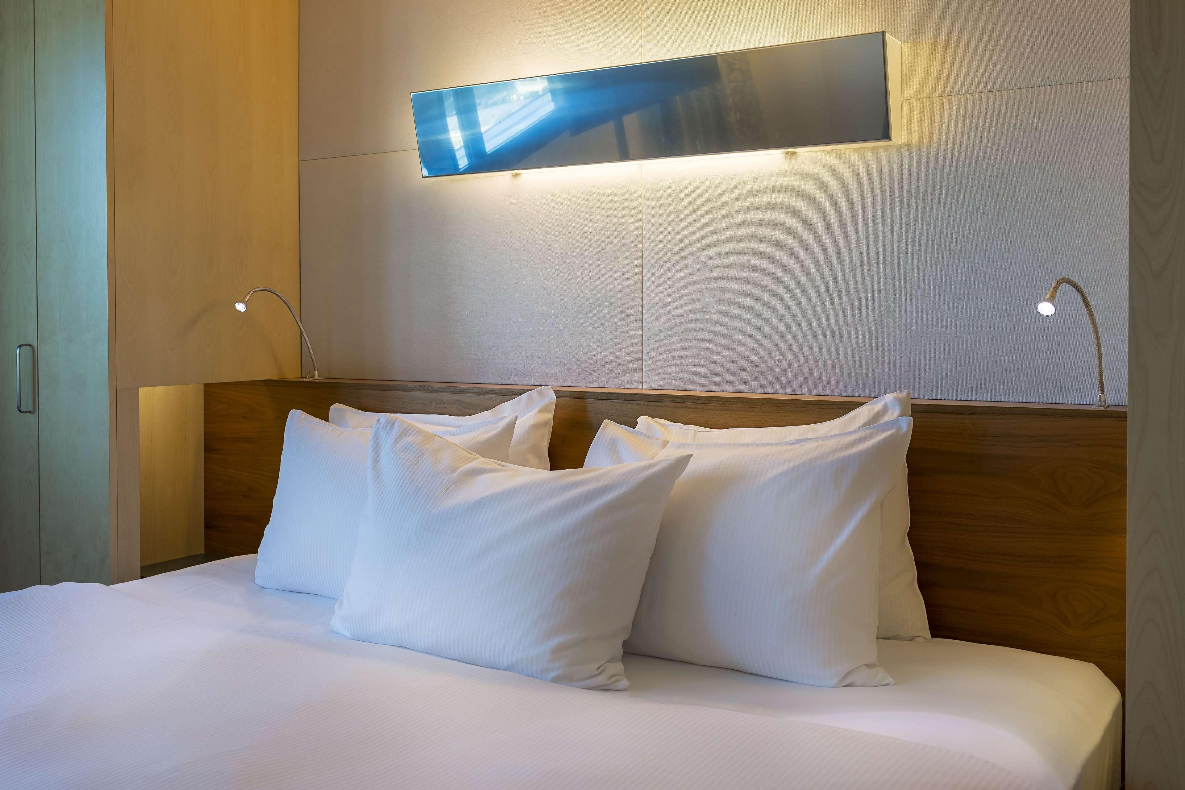 Double Guest Room King Bed