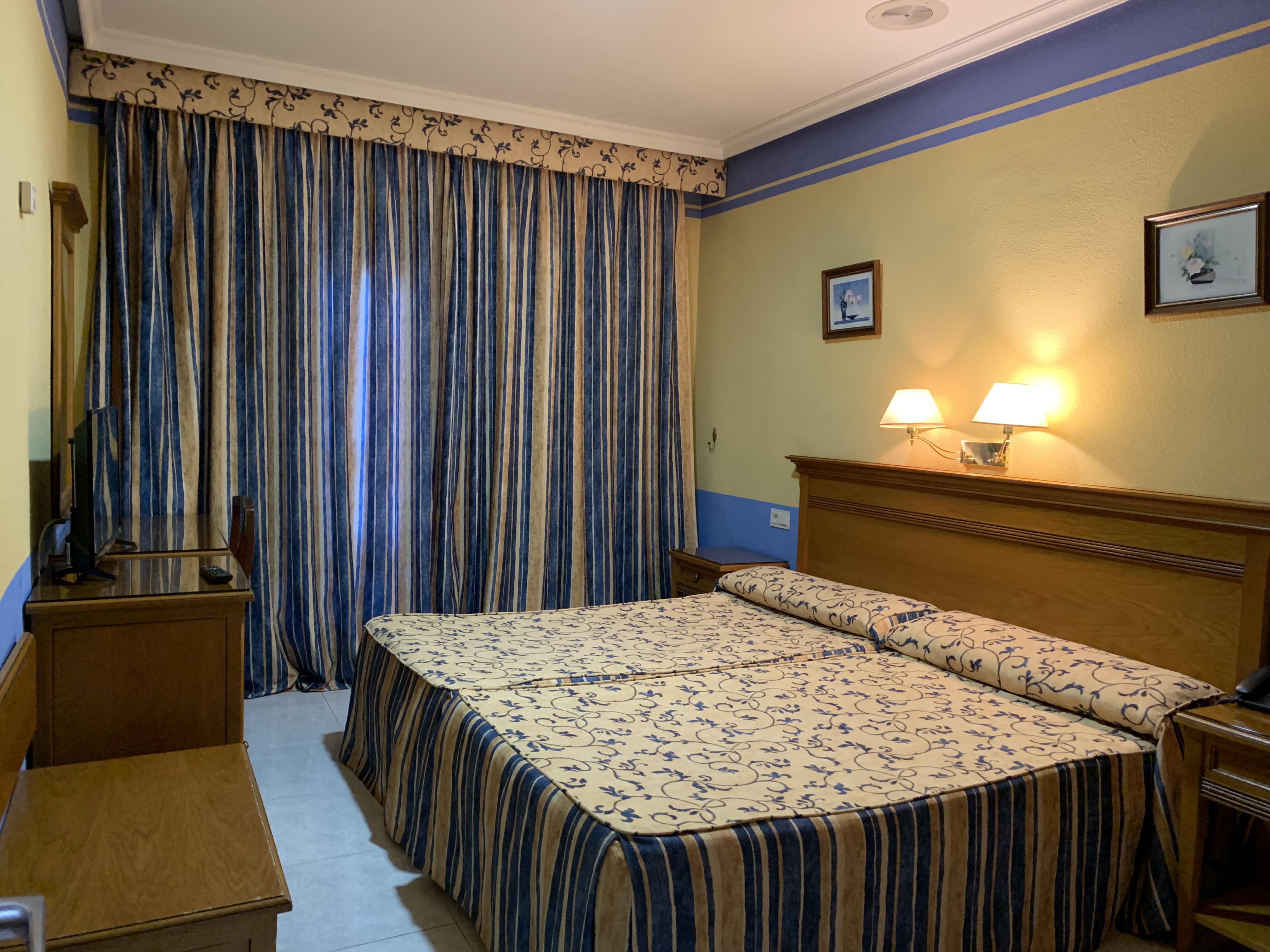 Double or Twin Standard