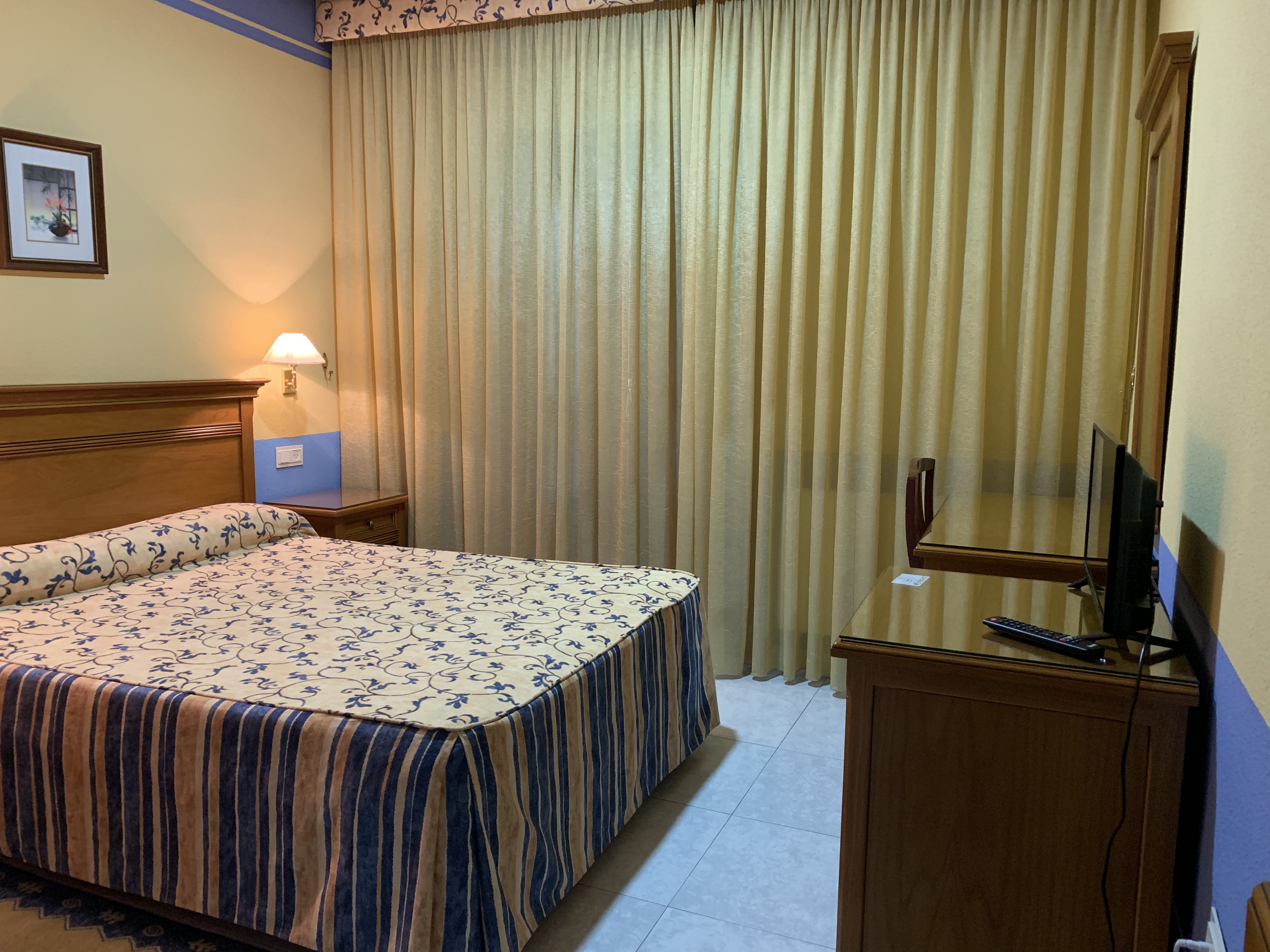 Double or Twin Standard