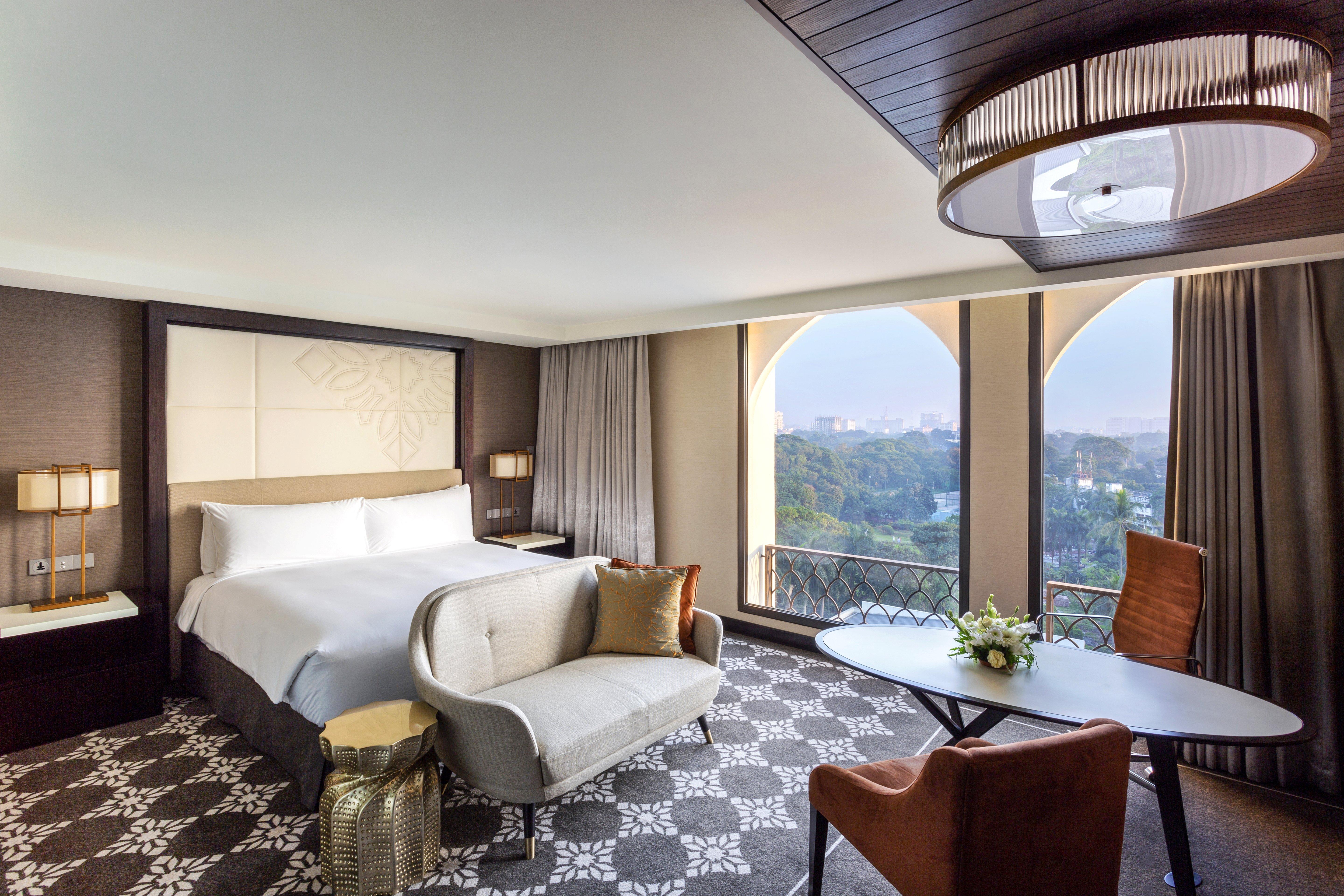 Double Club King Bed