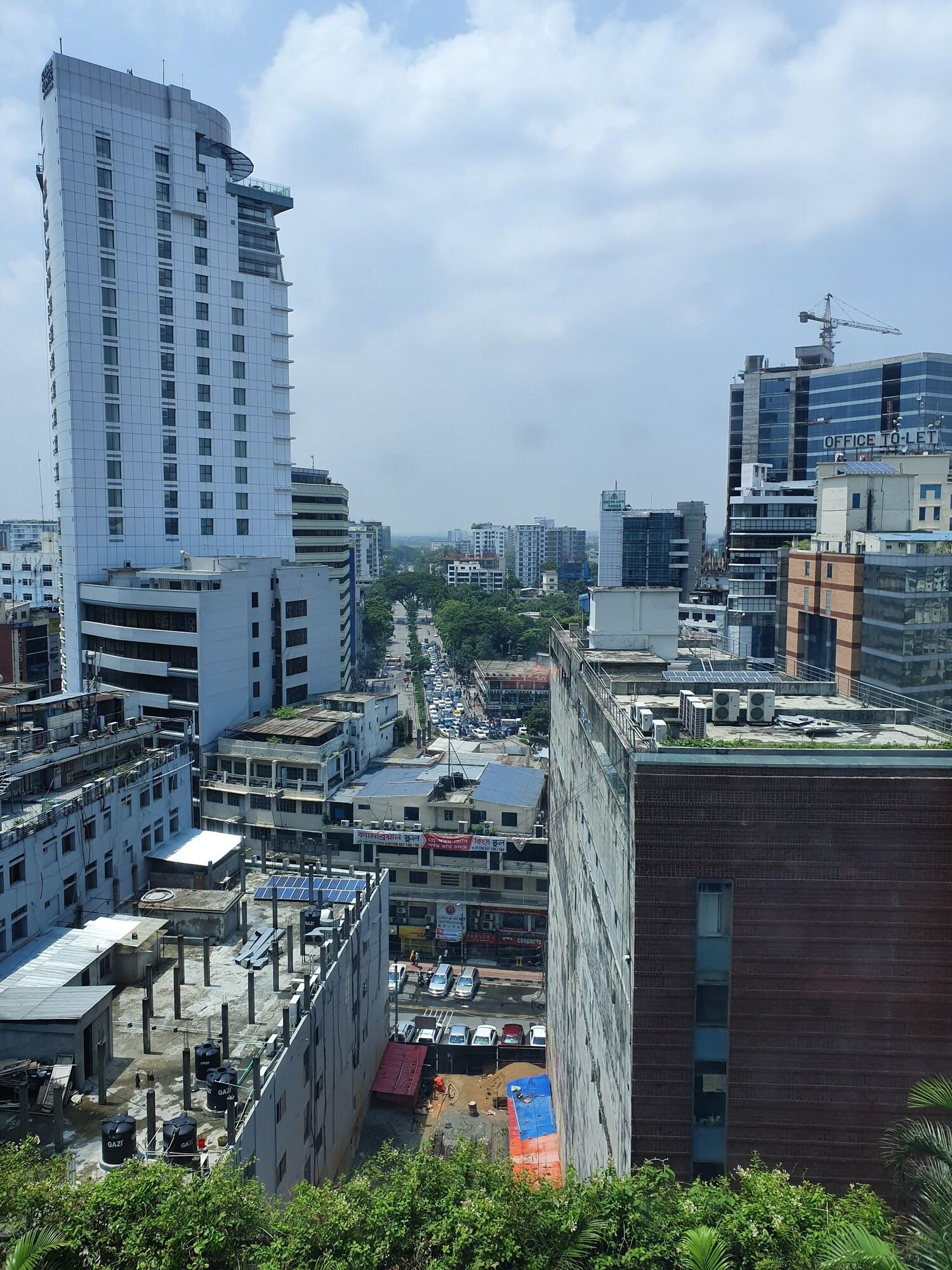 Twin Deluxe City View