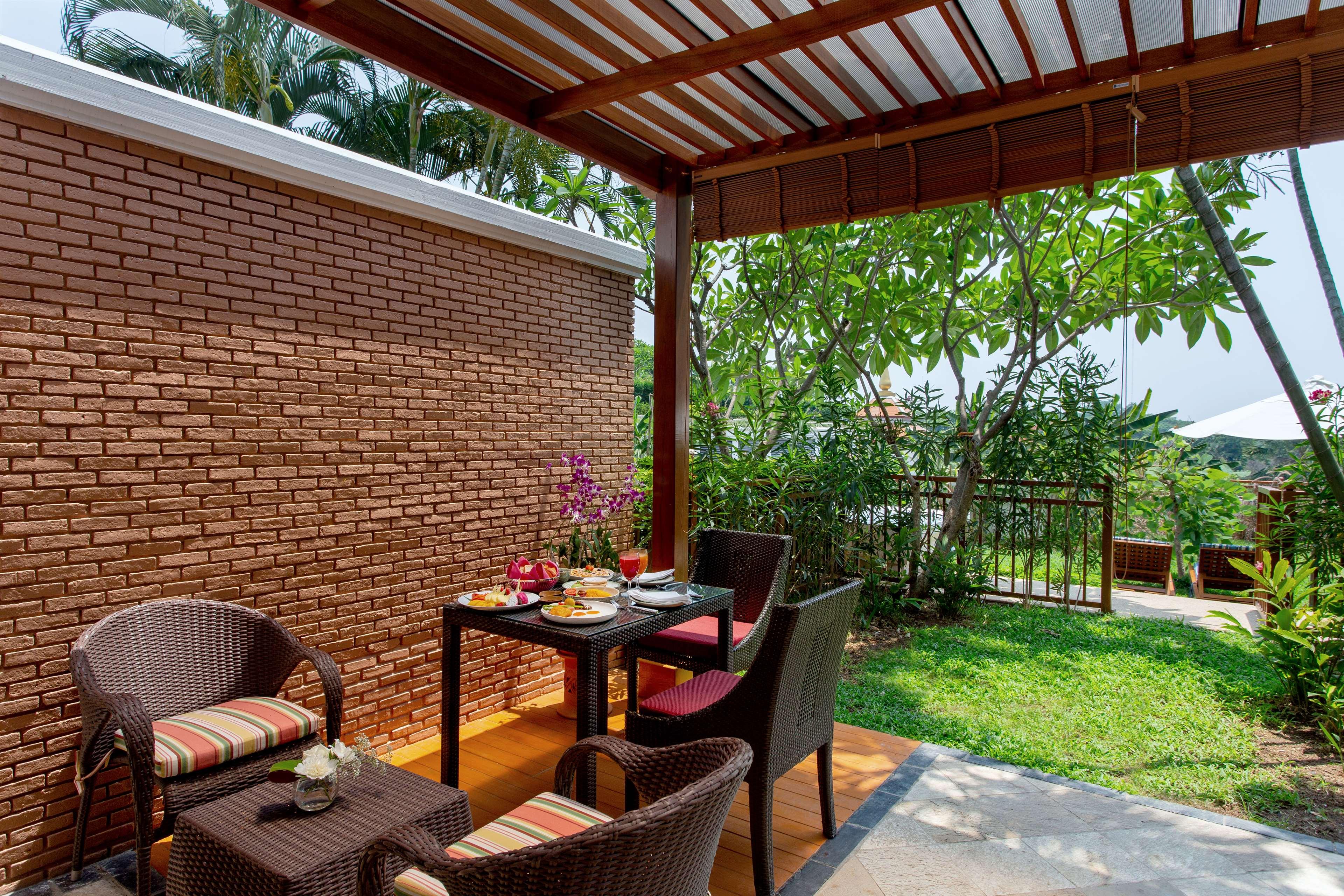 Room Deluxe King Bed