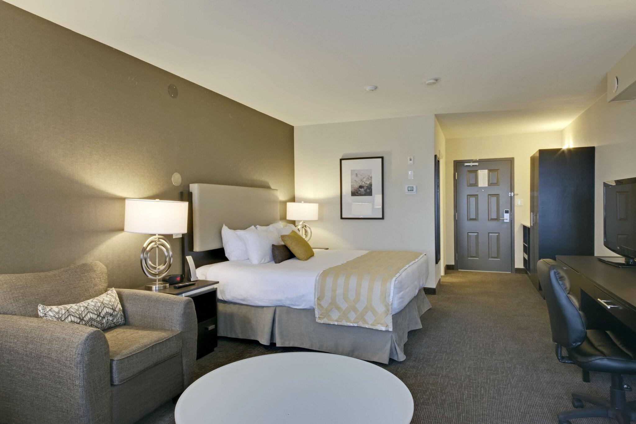 Double or Twin Superior Pool View