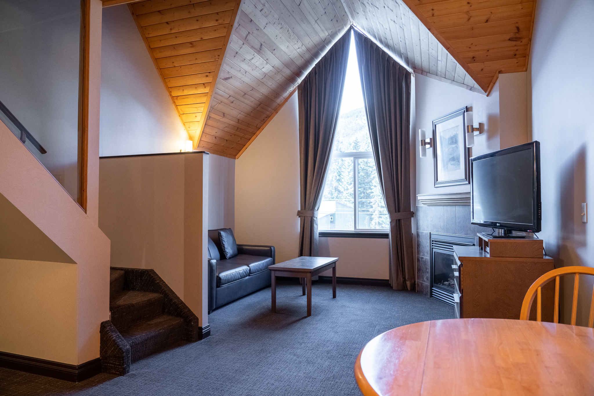 Studio King Size Bed